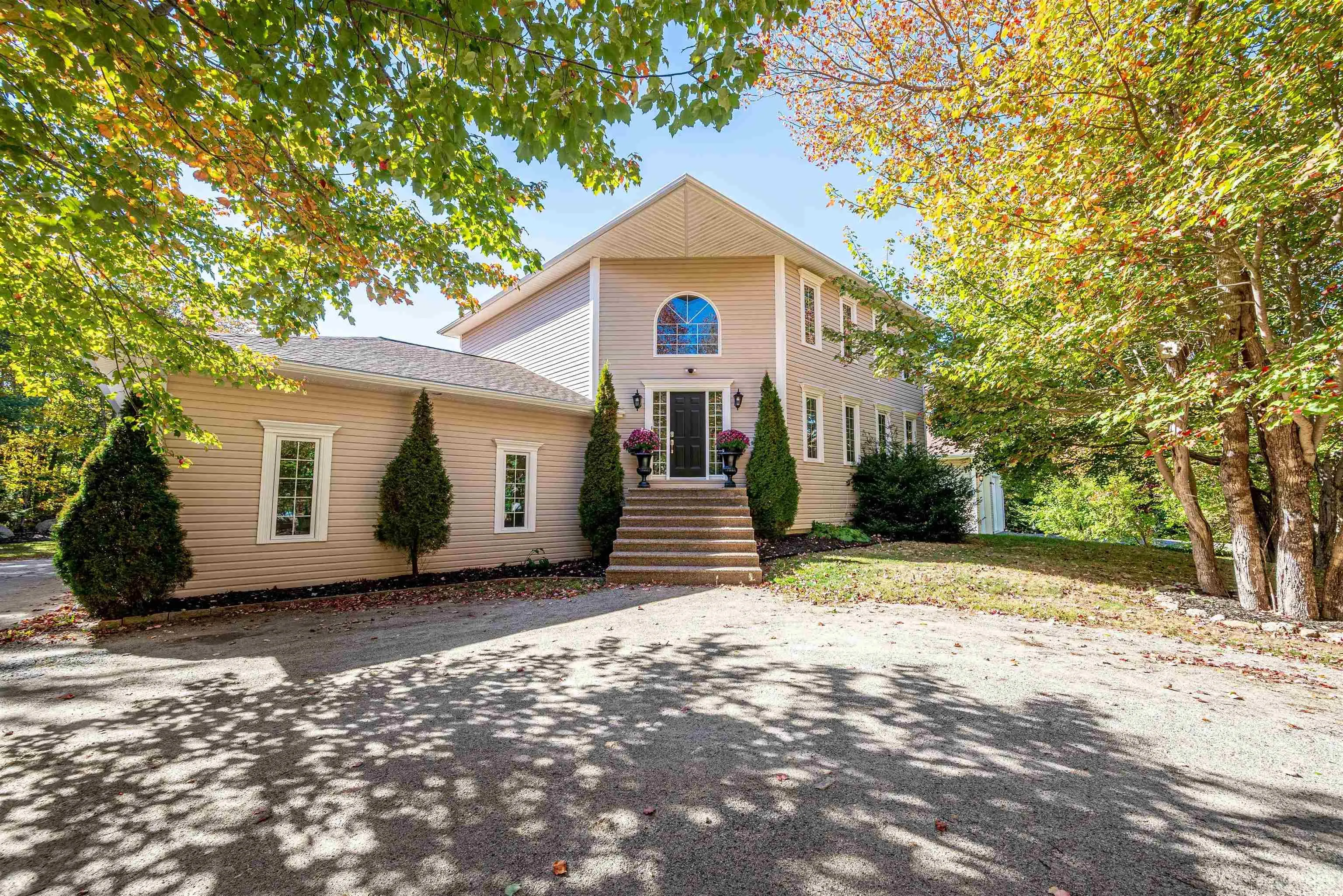 9 Haliburton Crescent, Stillwater Lake, NS B3Z 1P1, 4 Bedrooms Bedrooms, ,4 BathroomsBathrooms,Residential,For Sale,Haliburton,202525676