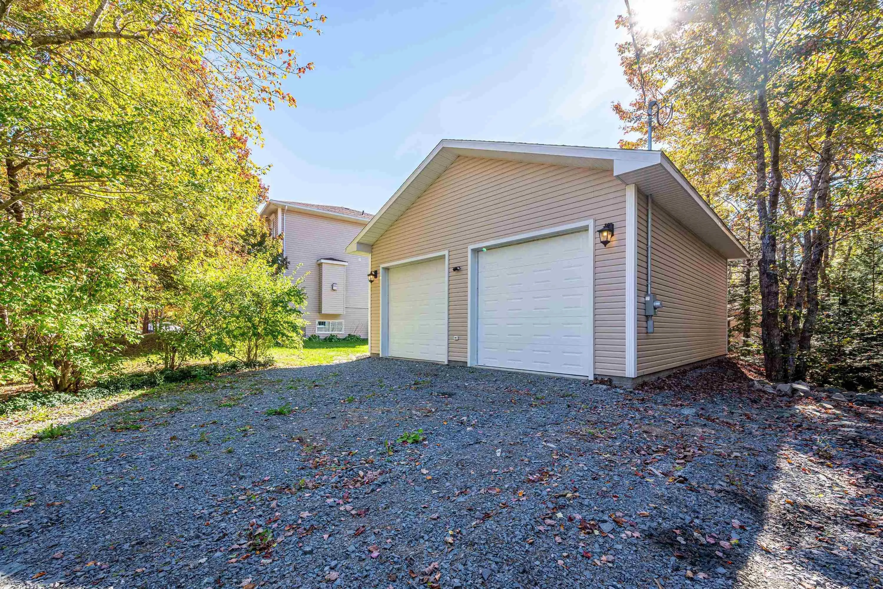 9 Haliburton Crescent, Stillwater Lake, NS B3Z 1P1, 4 Bedrooms Bedrooms, ,4 BathroomsBathrooms,Residential,For Sale,Haliburton,202525676