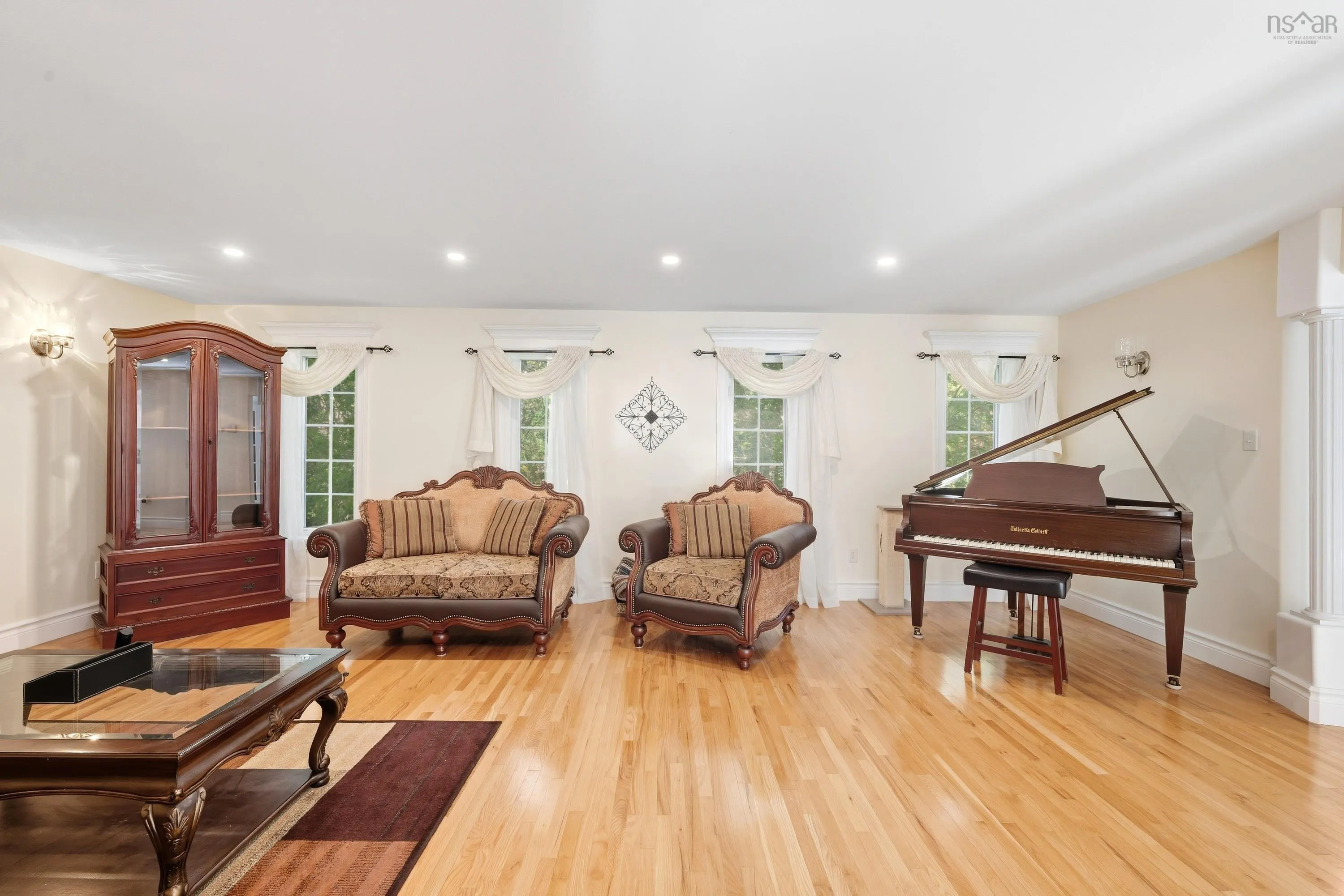 9 Haliburton Crescent, Stillwater Lake, NS B3Z 1P1, 4 Bedrooms Bedrooms, ,4 BathroomsBathrooms,Residential,For Sale,Haliburton,202525676