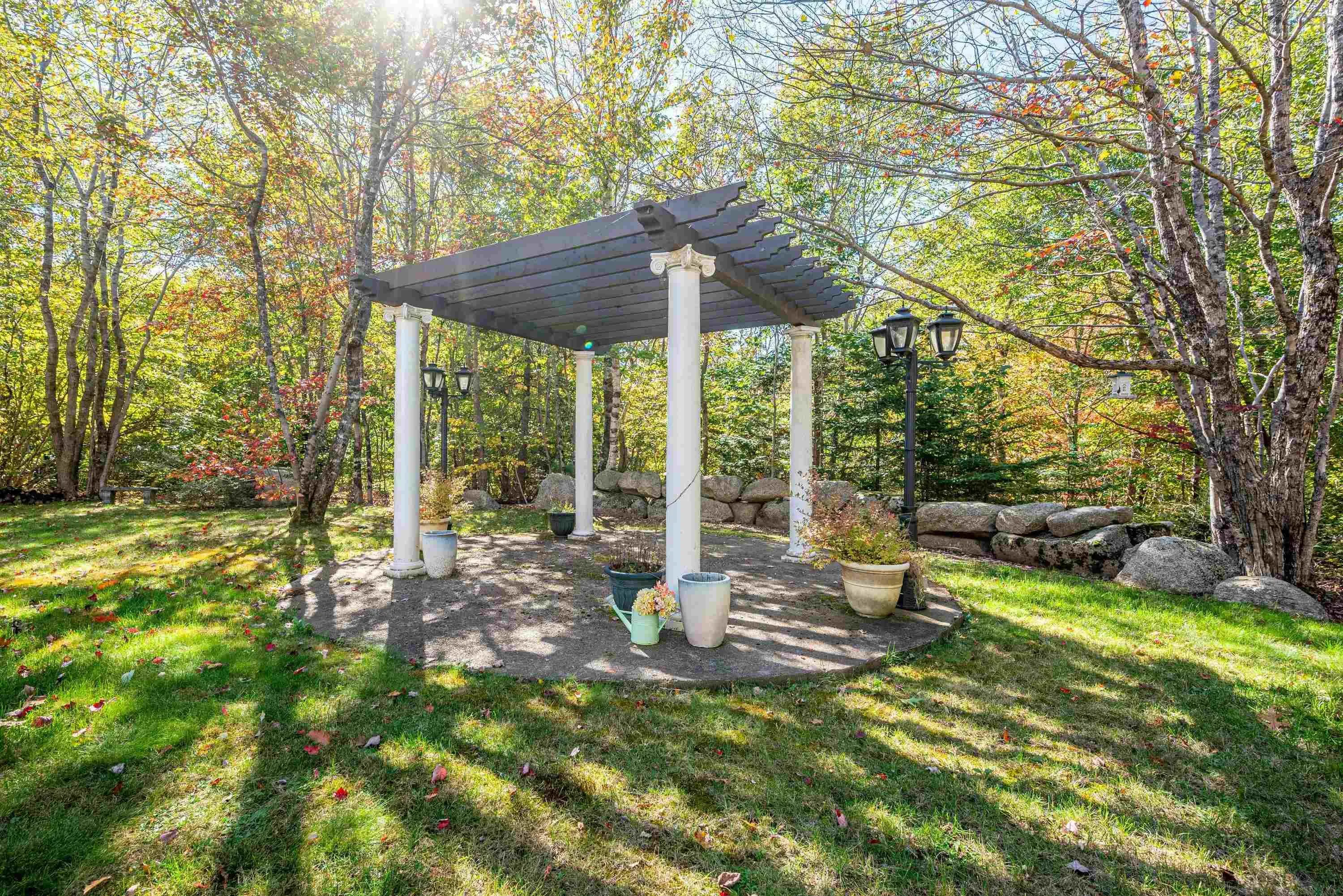 9 Haliburton Crescent, Stillwater Lake, NS B3Z 1P1, 4 Bedrooms Bedrooms, ,4 BathroomsBathrooms,Residential,For Sale,Haliburton,202525676