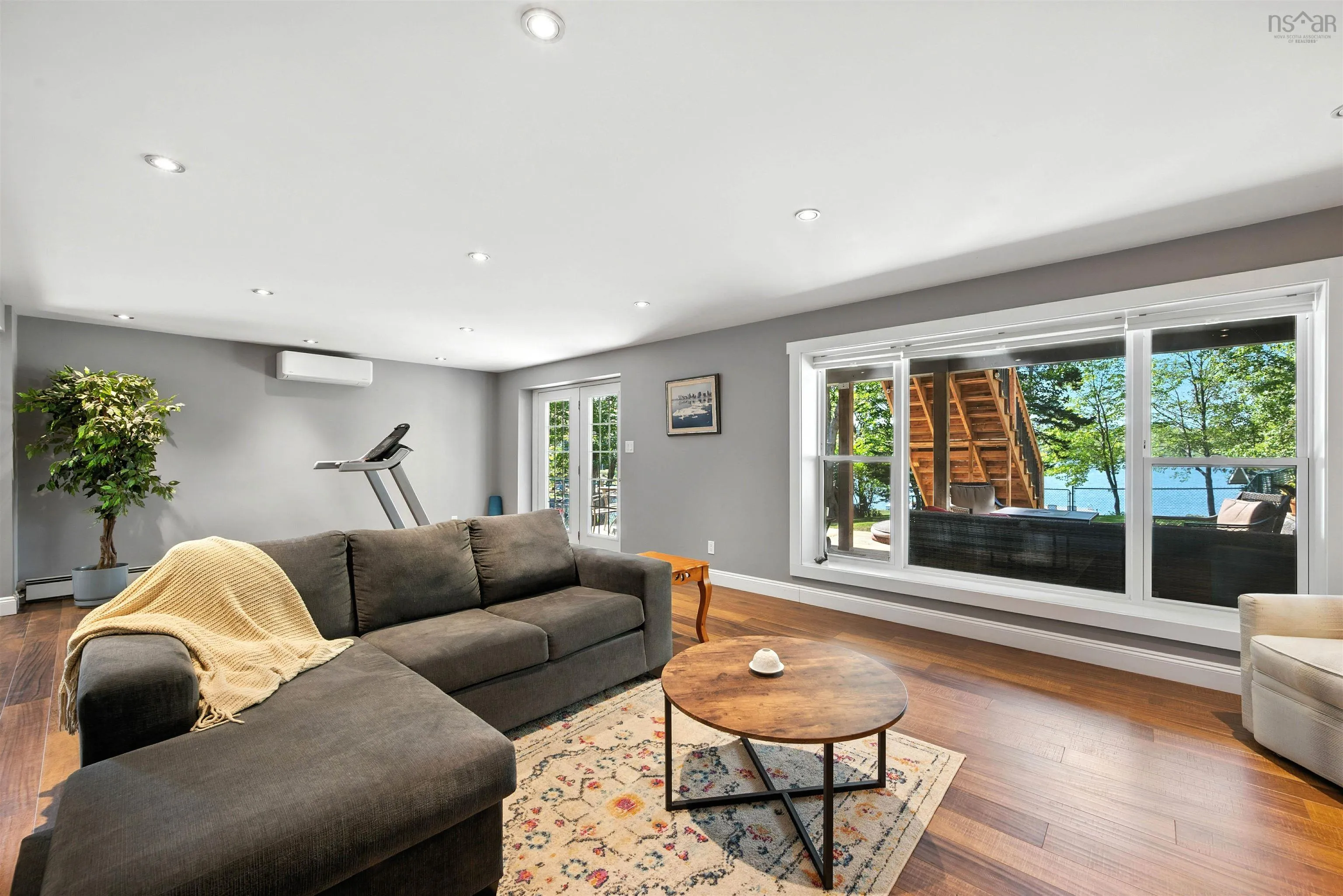 22 Lochburn Lane, Dartmouth, NS B2X 2T9, 4 Bedrooms Bedrooms, ,2 BathroomsBathrooms,Residential,For Sale,Lochburn,202523558