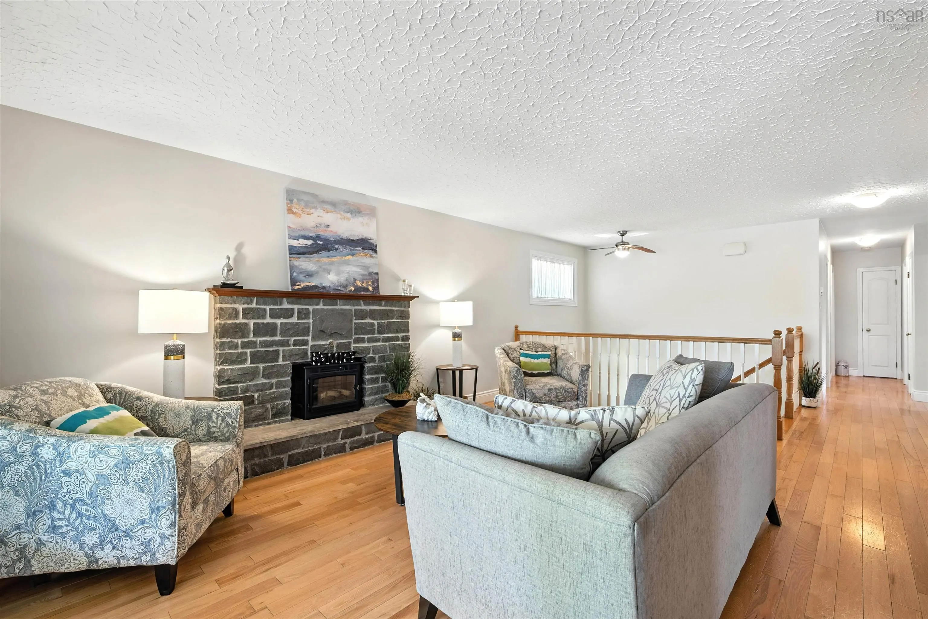 22 Lochburn Lane, Dartmouth, NS B2X 2T9, 4 Bedrooms Bedrooms, ,2 BathroomsBathrooms,Residential,For Sale,Lochburn,202523558