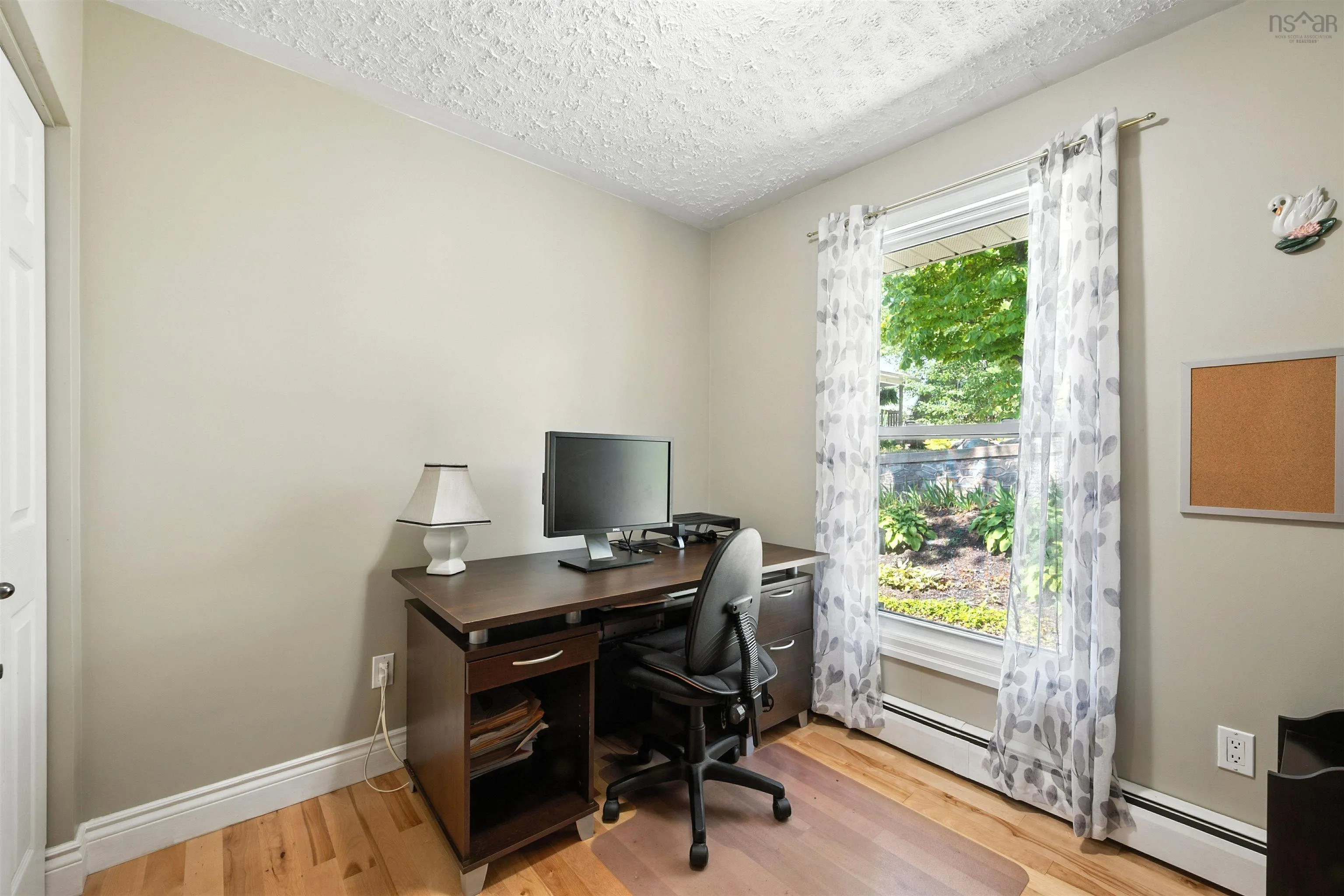 22 Lochburn Lane, Dartmouth, NS B2X 2T9, 4 Bedrooms Bedrooms, ,2 BathroomsBathrooms,Residential,For Sale,Lochburn,202523558
