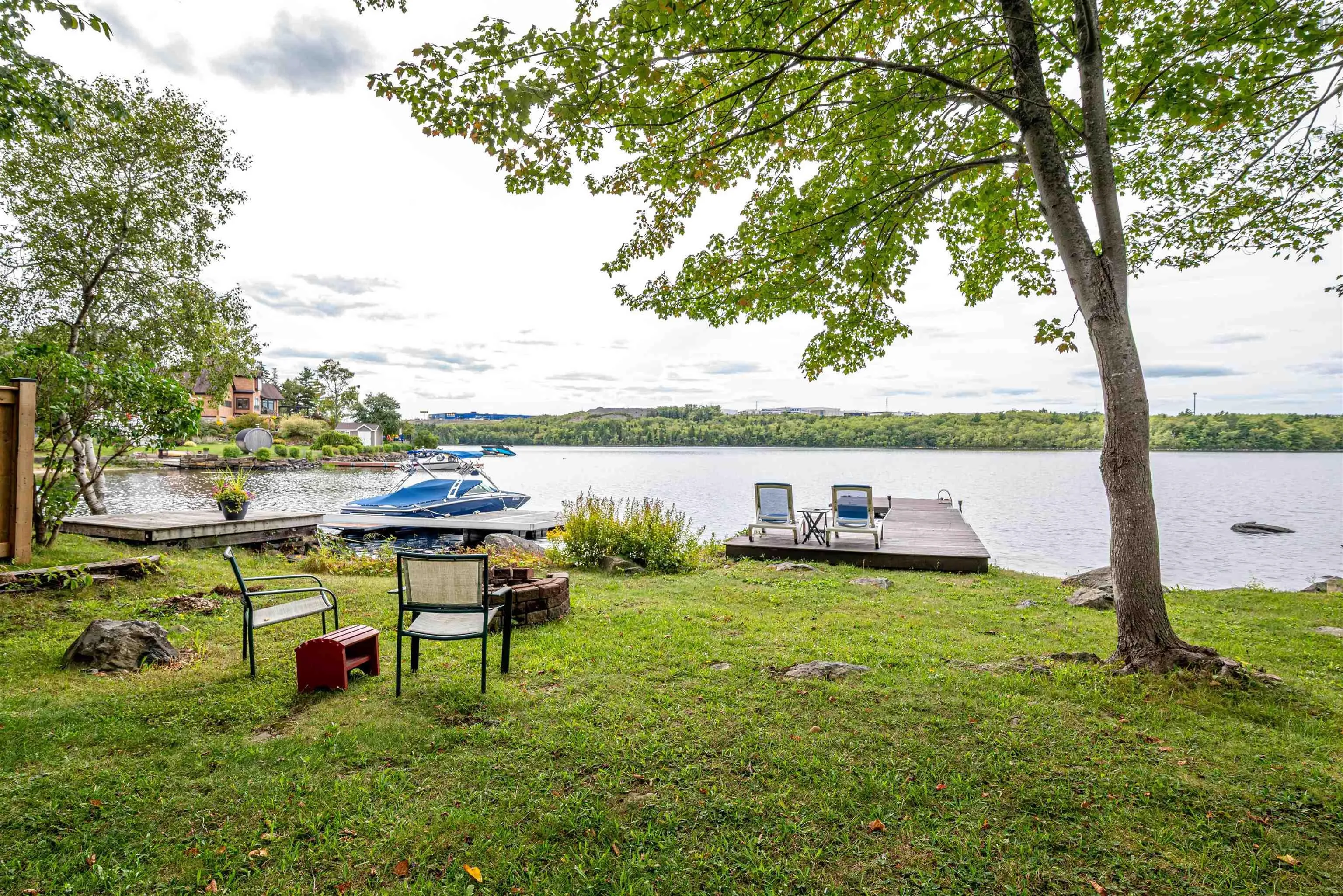 22 Lochburn Lane, Dartmouth, NS B2X 2T9, 4 Bedrooms Bedrooms, ,2 BathroomsBathrooms,Residential,For Sale,Lochburn,202523558