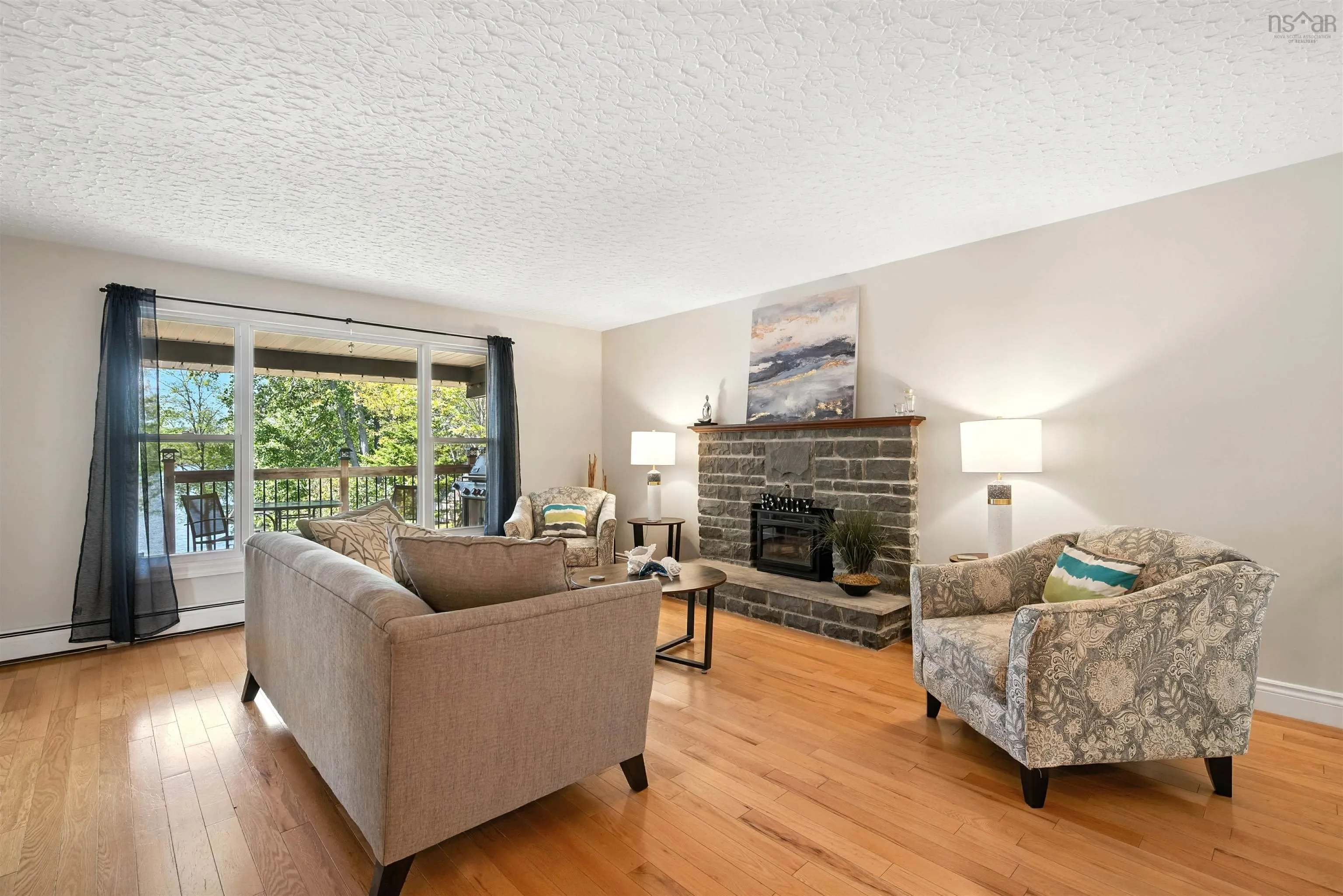 22 Lochburn Lane, Dartmouth, NS B2X 2T9, 4 Bedrooms Bedrooms, ,2 BathroomsBathrooms,Residential,For Sale,Lochburn,202523558