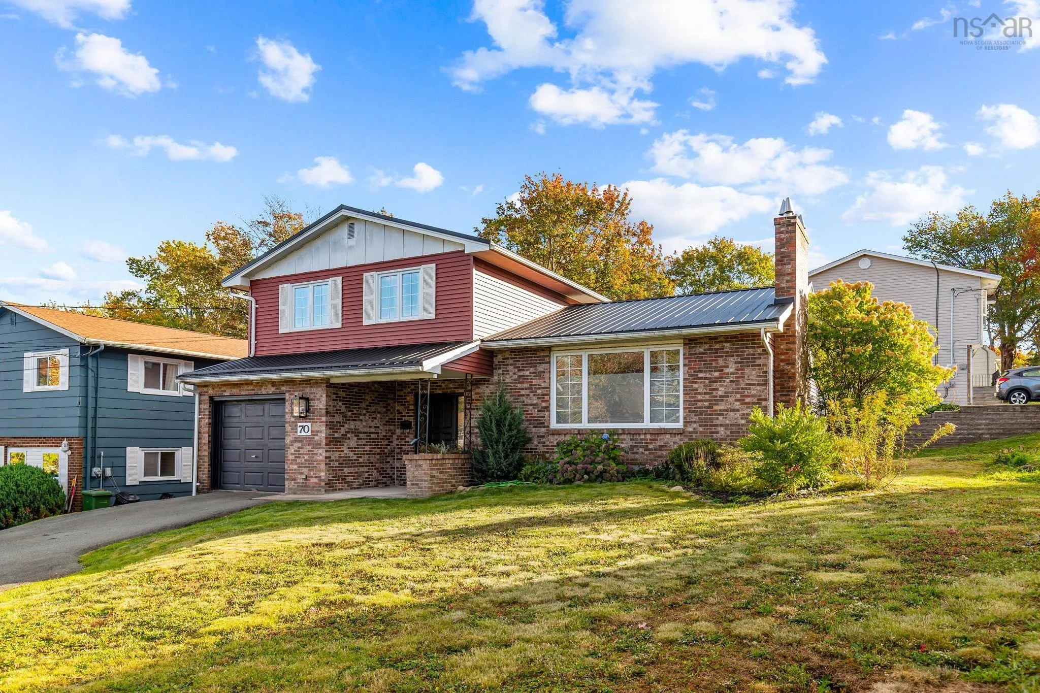 70 Sunrise Hill, Bedford, NS B4A 1V2, 3 Bedrooms Bedrooms, ,3 BathroomsBathrooms,Residential,For Sale,Sunrise,202524862