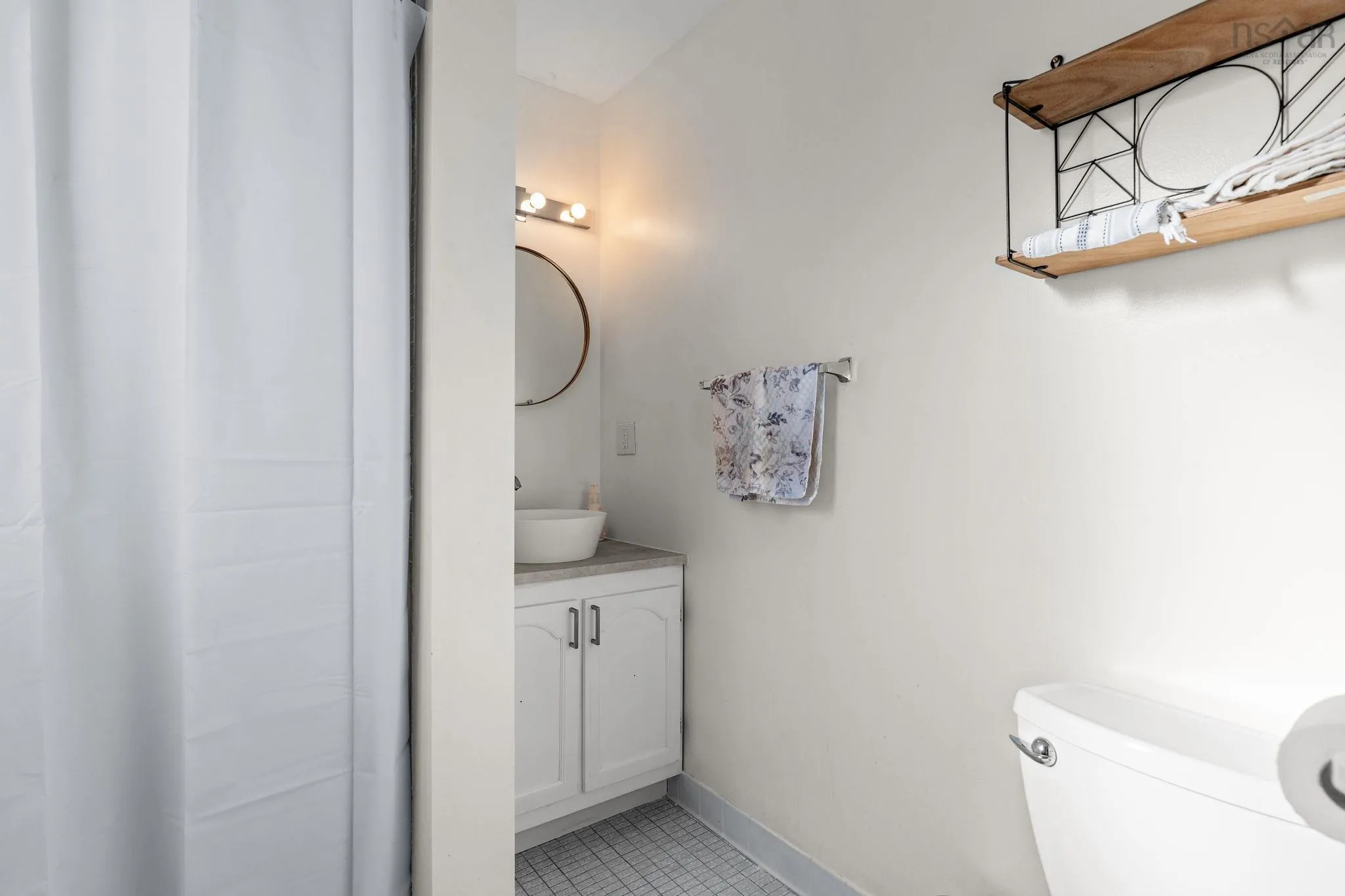 70 Sunrise Hill, Bedford, NS B4A 1V2, 3 Bedrooms Bedrooms, ,3 BathroomsBathrooms,Residential,For Sale,Sunrise,202524862