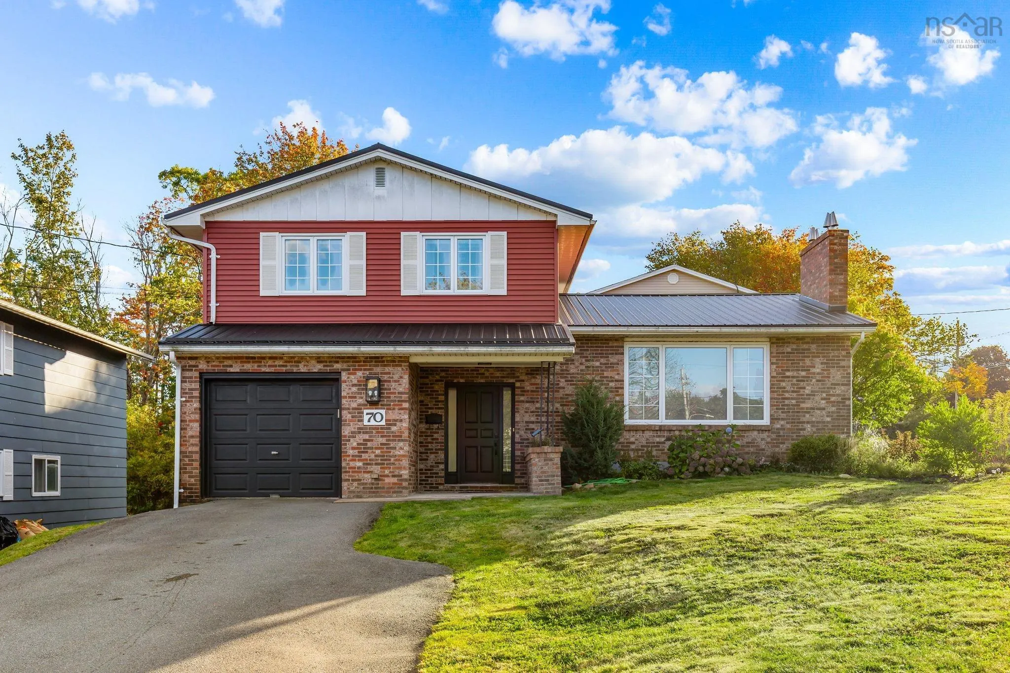70 Sunrise Hill, Bedford, NS B4A 1V2, 3 Bedrooms Bedrooms, ,3 BathroomsBathrooms,Residential,For Sale,Sunrise,202524862
