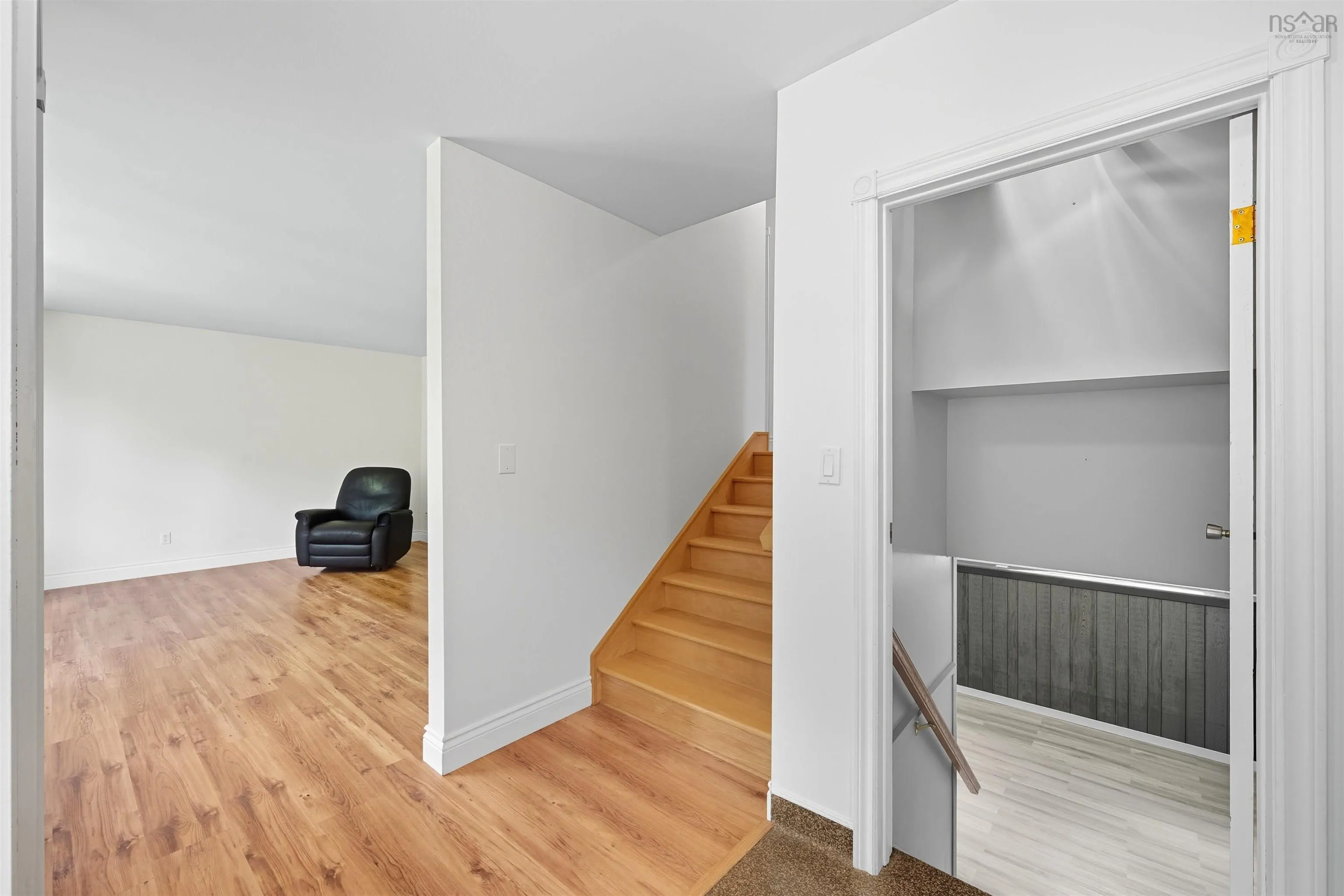 206 Lakeview Road, Lakeview, NS B4C 4C8, 3 Bedrooms Bedrooms, ,2 BathroomsBathrooms,Residential,For Sale,Lakeview,202524902