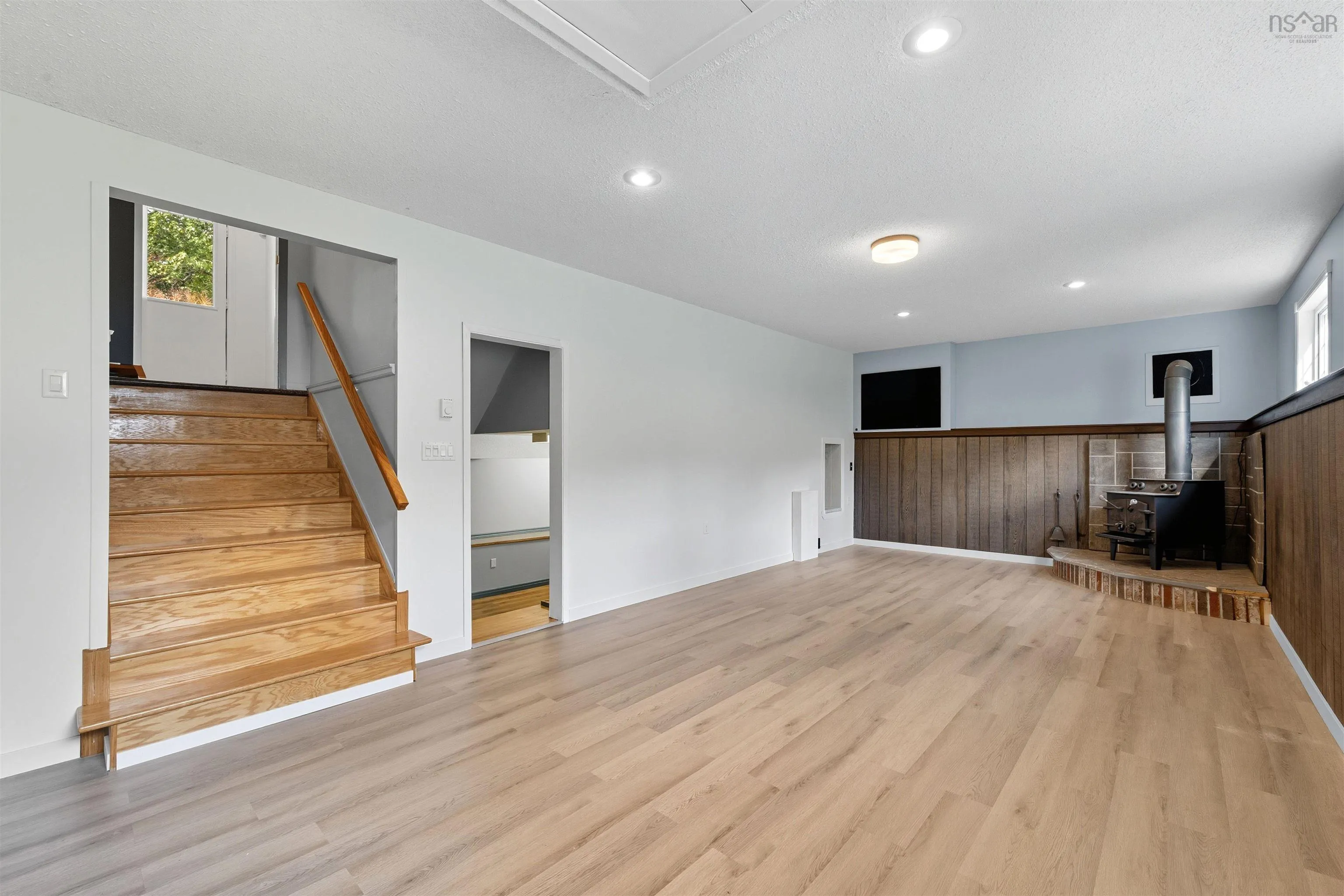 206 Lakeview Road, Lakeview, NS B4C 4C8, 3 Bedrooms Bedrooms, ,2 BathroomsBathrooms,Residential,For Sale,Lakeview,202524902
