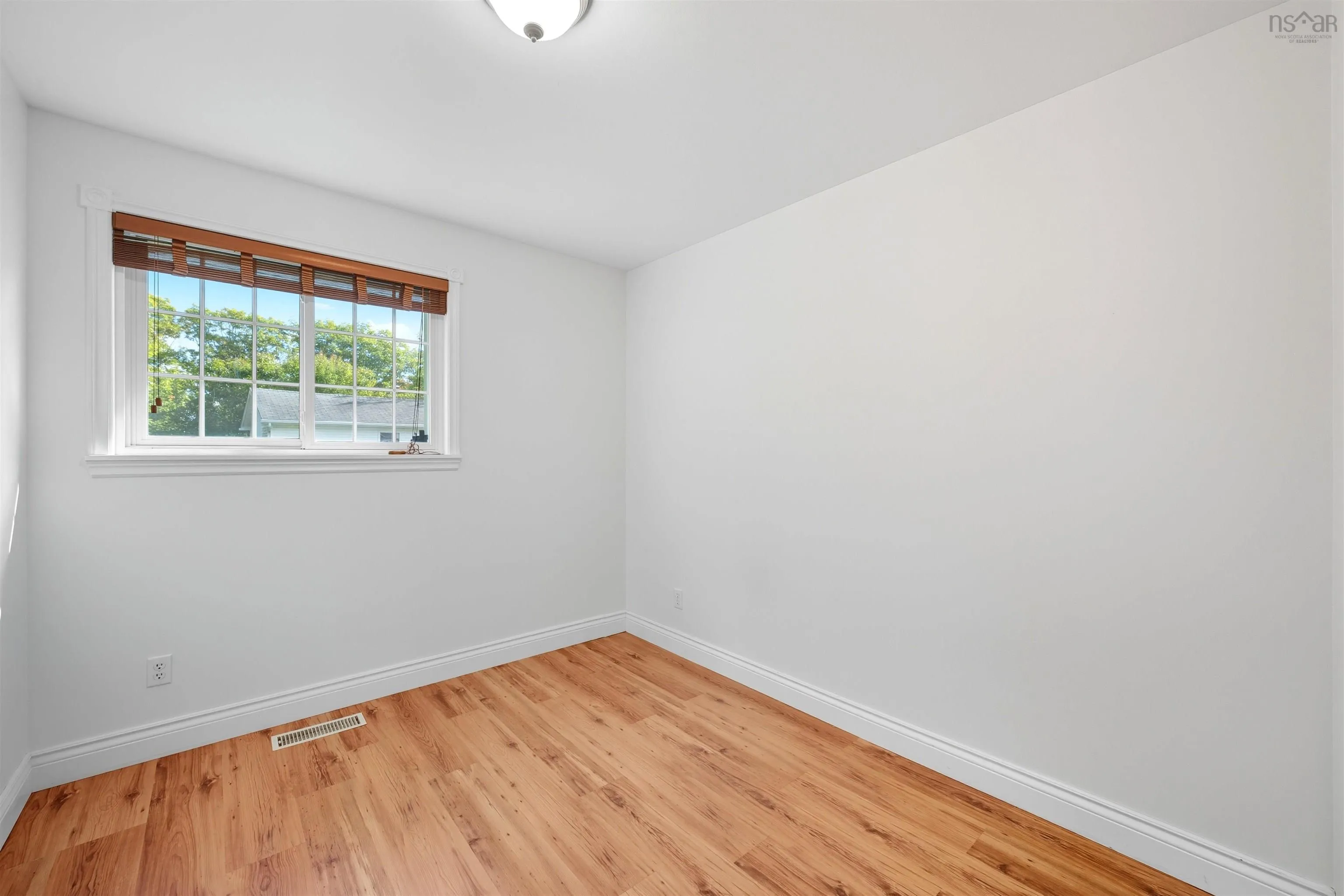 206 Lakeview Road, Lakeview, NS B4C 4C8, 3 Bedrooms Bedrooms, ,2 BathroomsBathrooms,Residential,For Sale,Lakeview,202524902