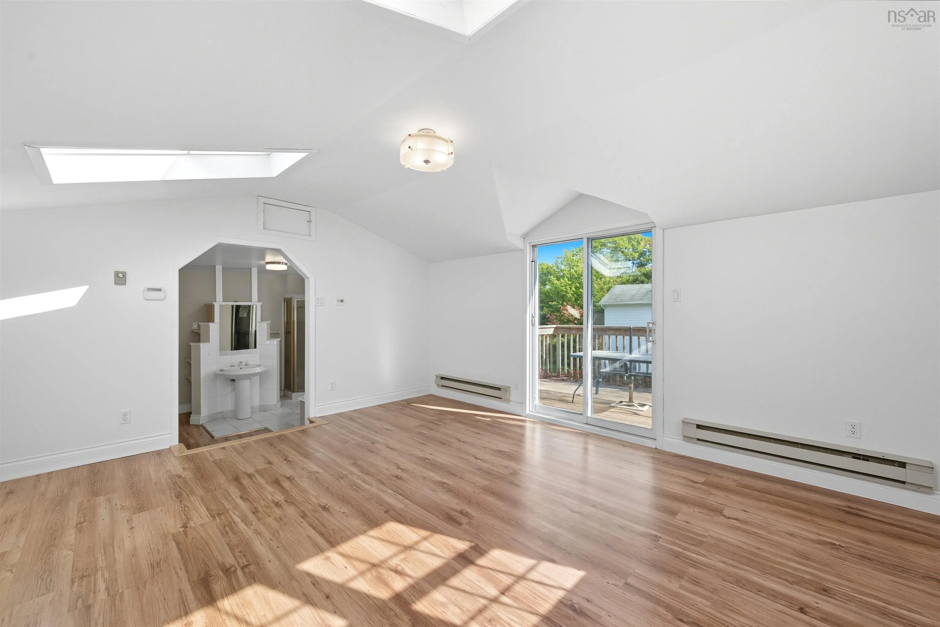 206 Lakeview Road, Lakeview, NS B4C 4C8, 3 Bedrooms Bedrooms, ,2 BathroomsBathrooms,Residential,For Sale,Lakeview,202524902