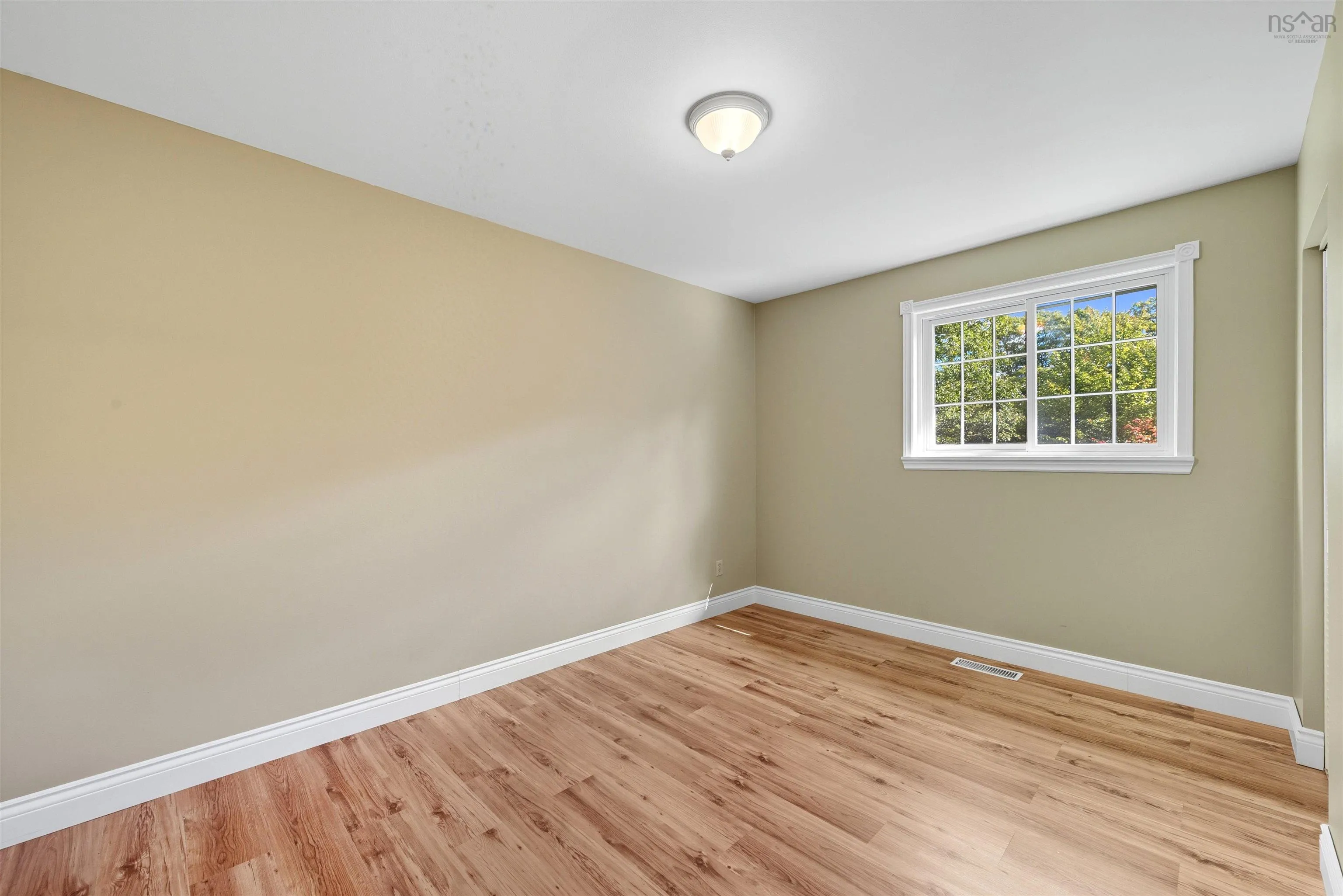 206 Lakeview Road, Lakeview, NS B4C 4C8, 3 Bedrooms Bedrooms, ,2 BathroomsBathrooms,Residential,For Sale,Lakeview,202524902