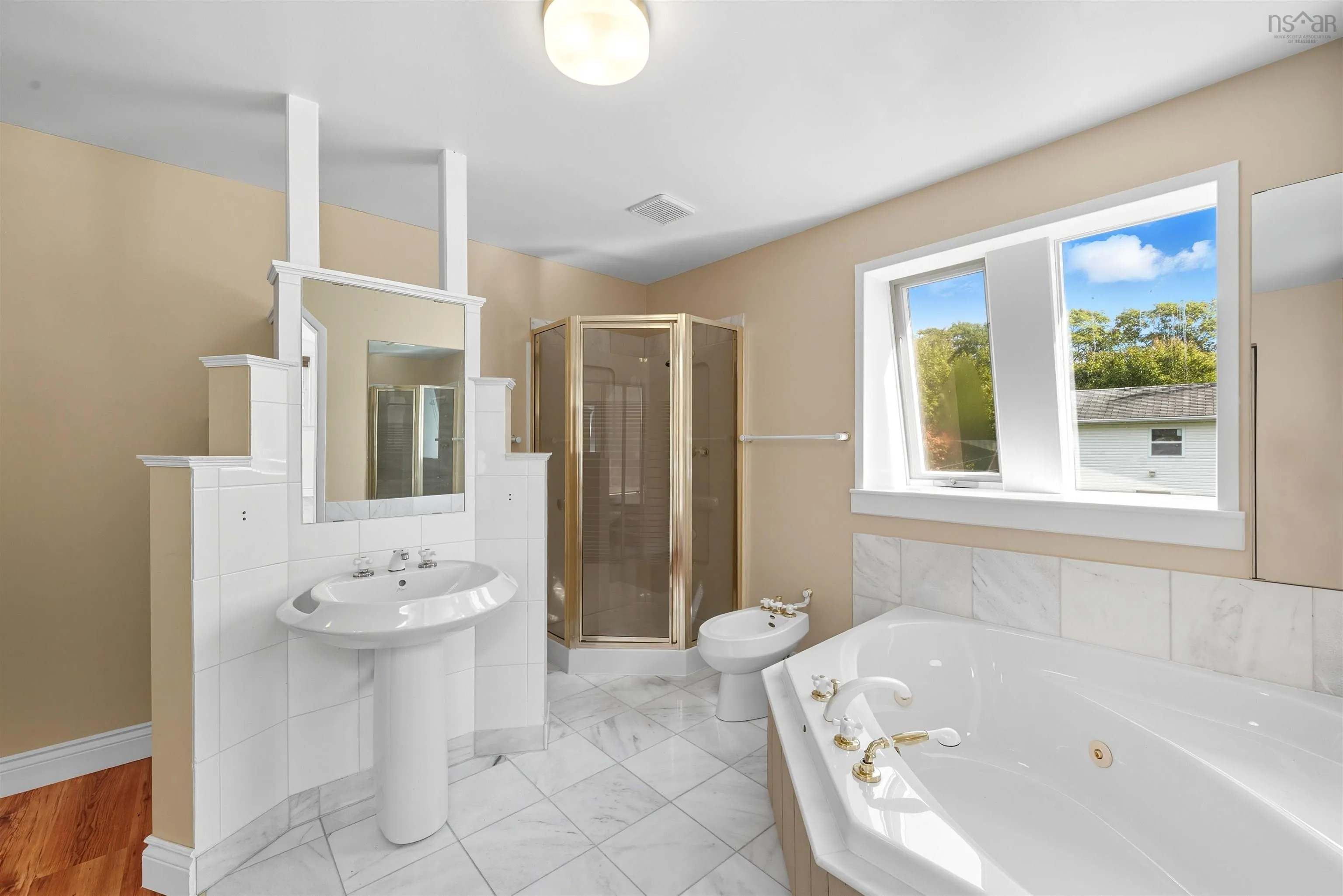 206 Lakeview Road, Lakeview, NS B4C 4C8, 3 Bedrooms Bedrooms, ,2 BathroomsBathrooms,Residential,For Sale,Lakeview,202524902