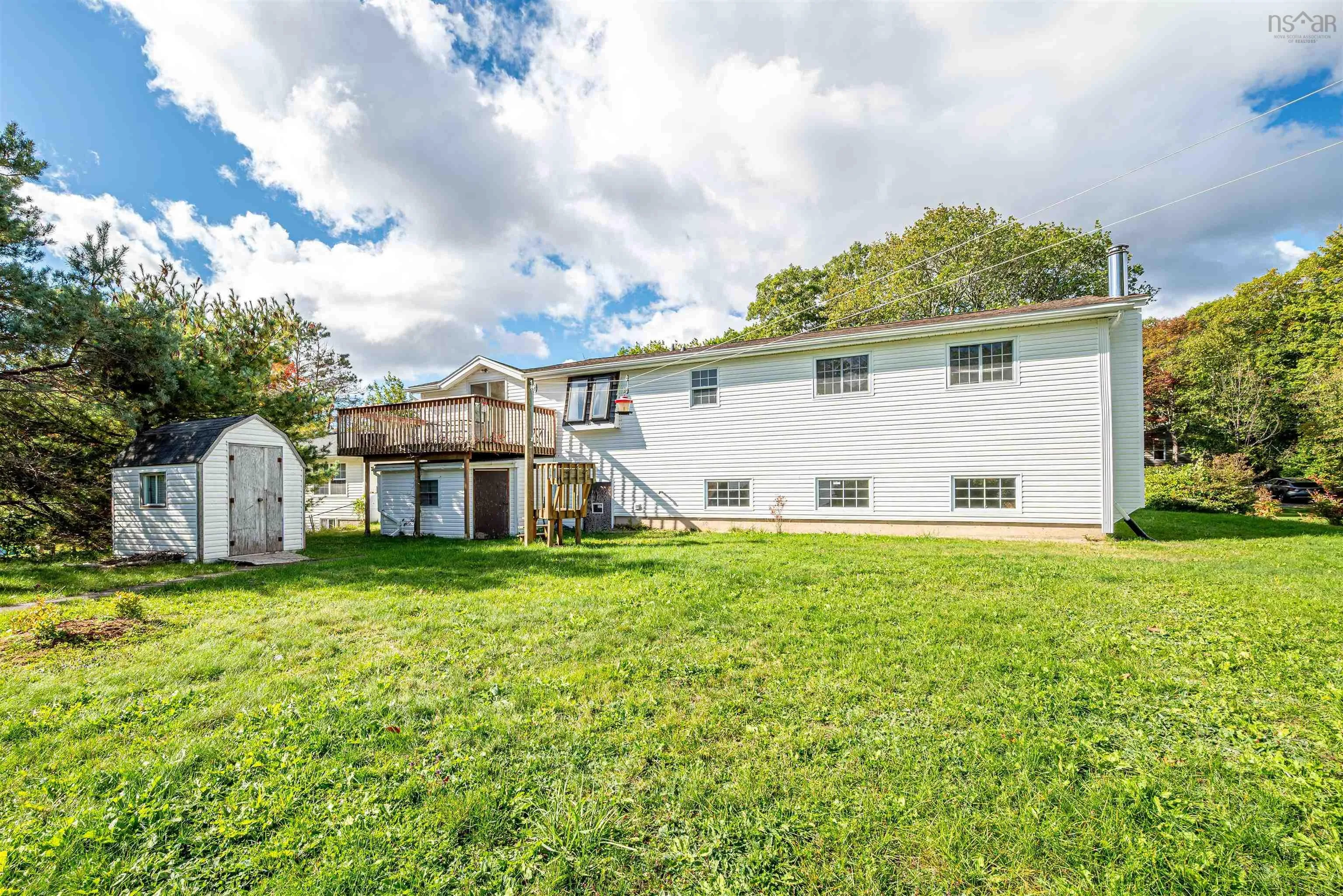 206 Lakeview Road, Lakeview, NS B4C 4C8, 3 Bedrooms Bedrooms, ,2 BathroomsBathrooms,Residential,For Sale,Lakeview,202524902