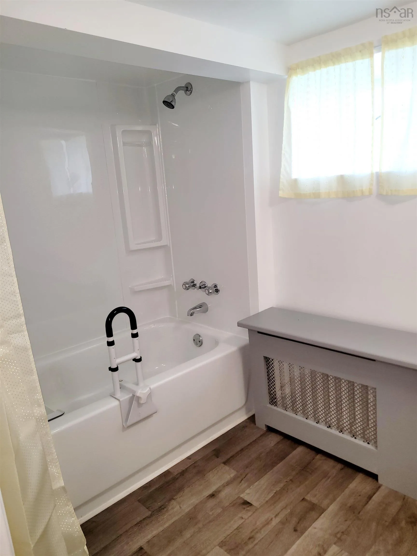 228 Wallace Road, Glace Bay, NS B1A 4P4, 2 Bedrooms Bedrooms, ,3 BathroomsBathrooms,Residential,For Sale,Wallace,202521878