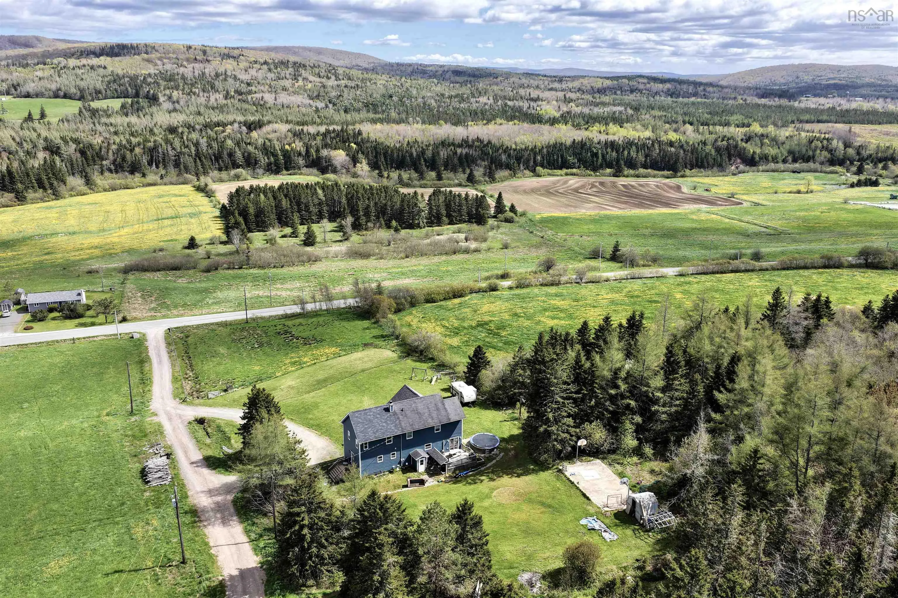 3538 Highway 252, Brook Village, NS B0E 1X0, 5 Bedrooms Bedrooms, ,3 BathroomsBathrooms,Residential,For Sale,Highway 252,202512005