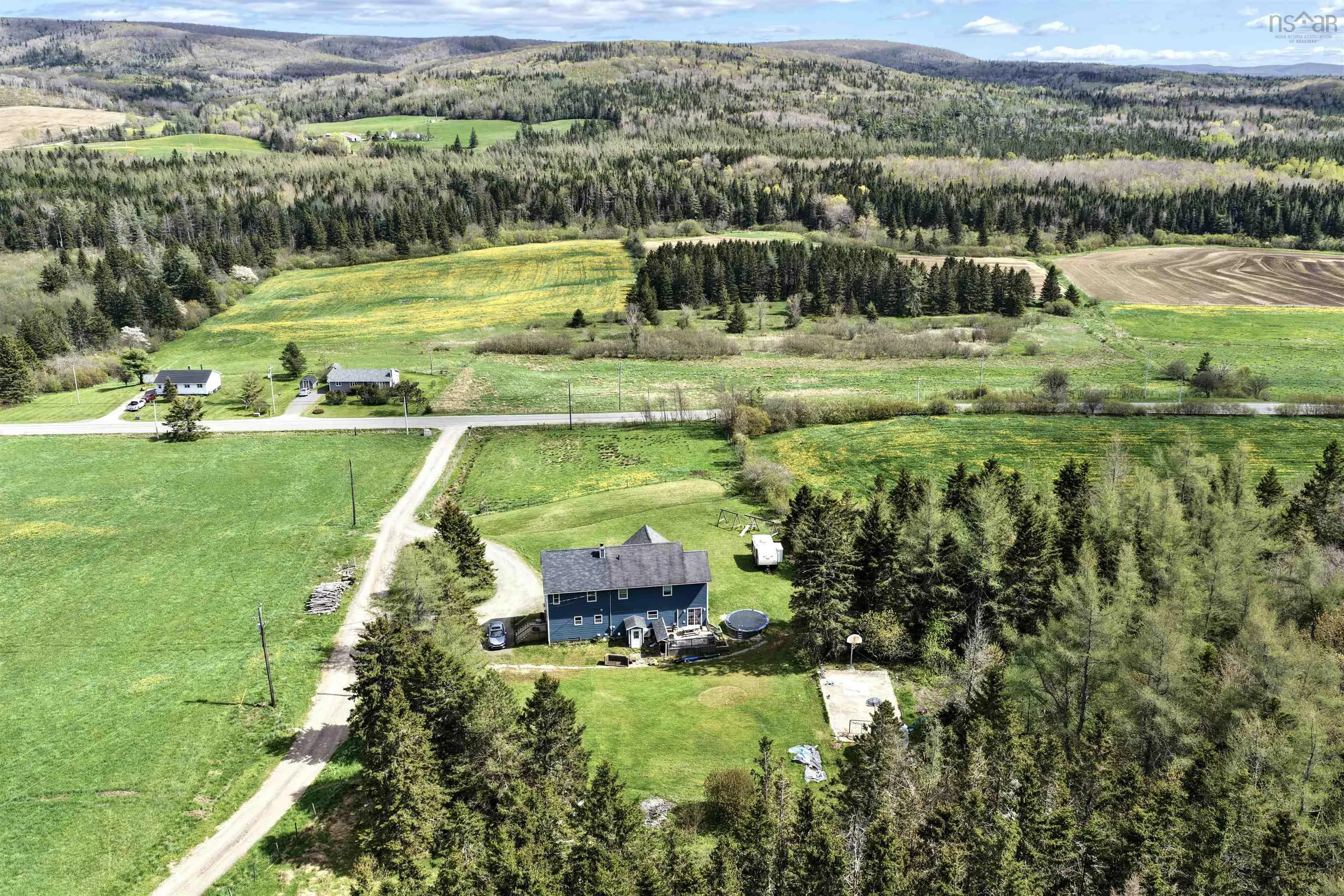 3538 Highway 252, Brook Village, NS B0E 1X0, 5 Bedrooms Bedrooms, ,3 BathroomsBathrooms,Residential,For Sale,Highway 252,202512005