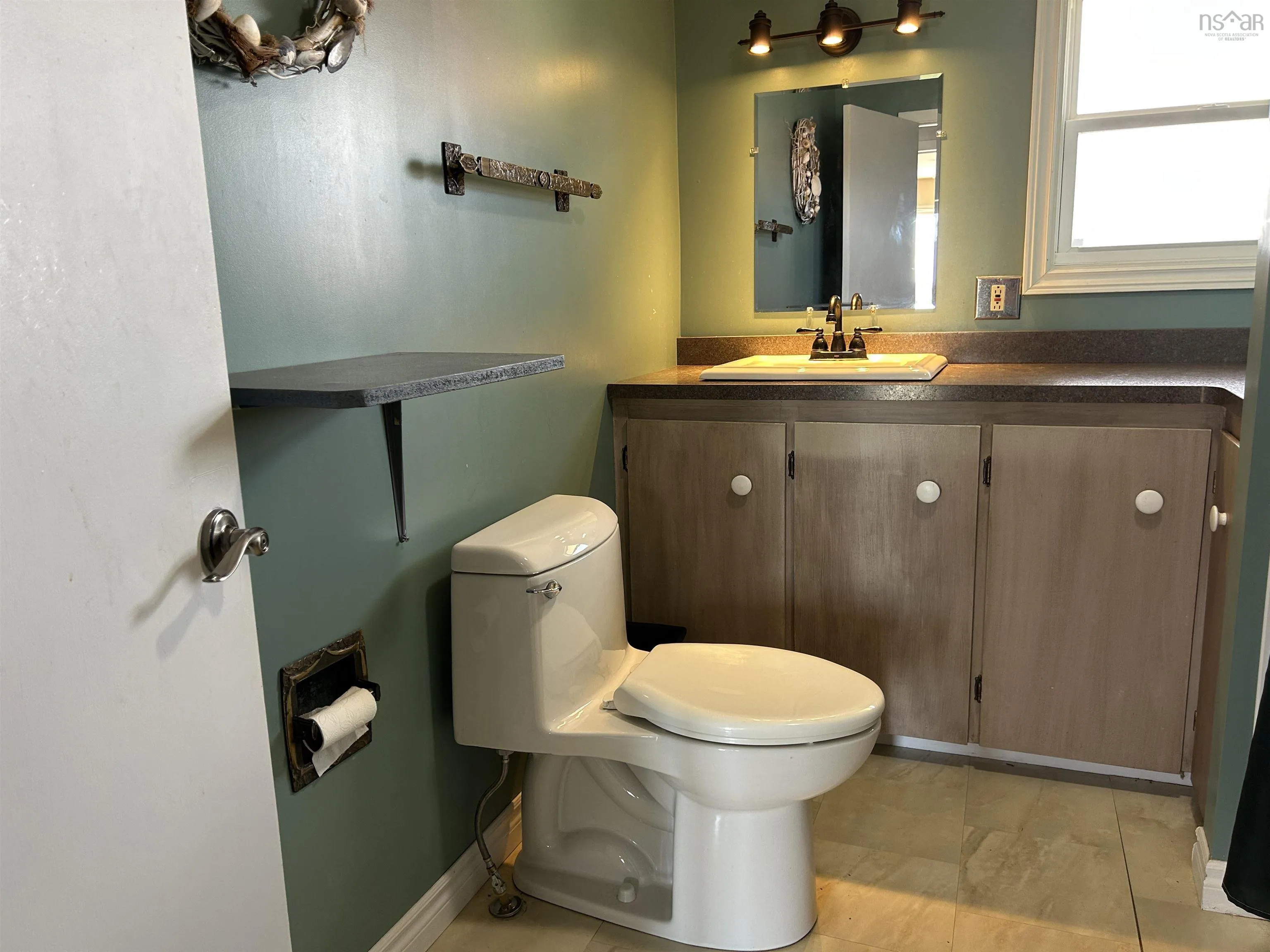 2541 Main Street, Clarks Harbour, NS B0W 1P0, 3 Bedrooms Bedrooms, ,1 BathroomBathrooms,Residential,For Sale,Main,202522512