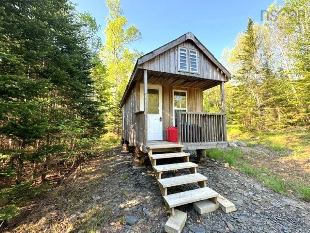 52 Down River Lane, Maplewood Ns B0r 1a0, 2 Bedrooms Bedrooms, ,1 BathroomBathrooms,Residential,For Sale,Down River Lane,202504808