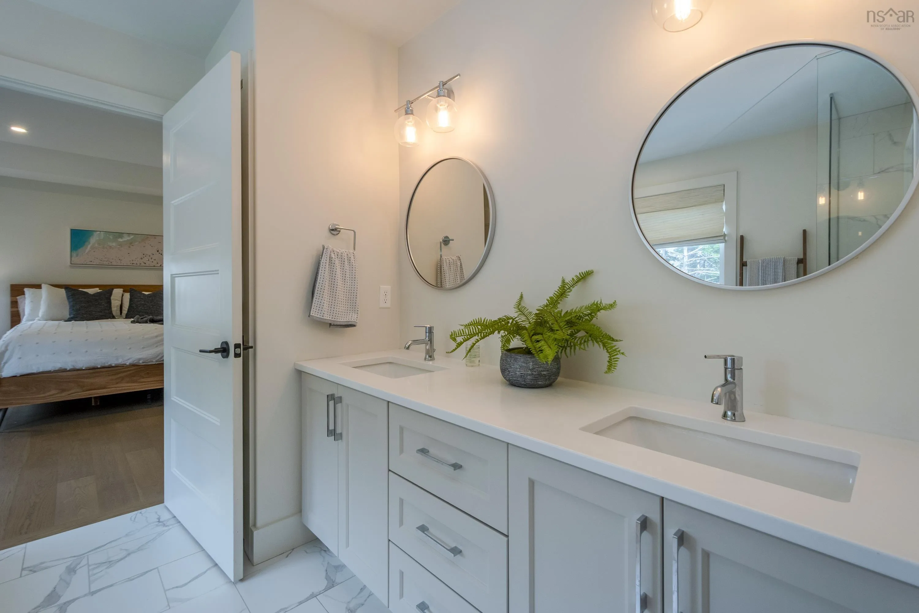 77 Bristolton Avenue, Bedford, NS B4B 0Z4, 4 Bedrooms Bedrooms, ,4 BathroomsBathrooms,Residential,For Sale,Bristolton,202520594