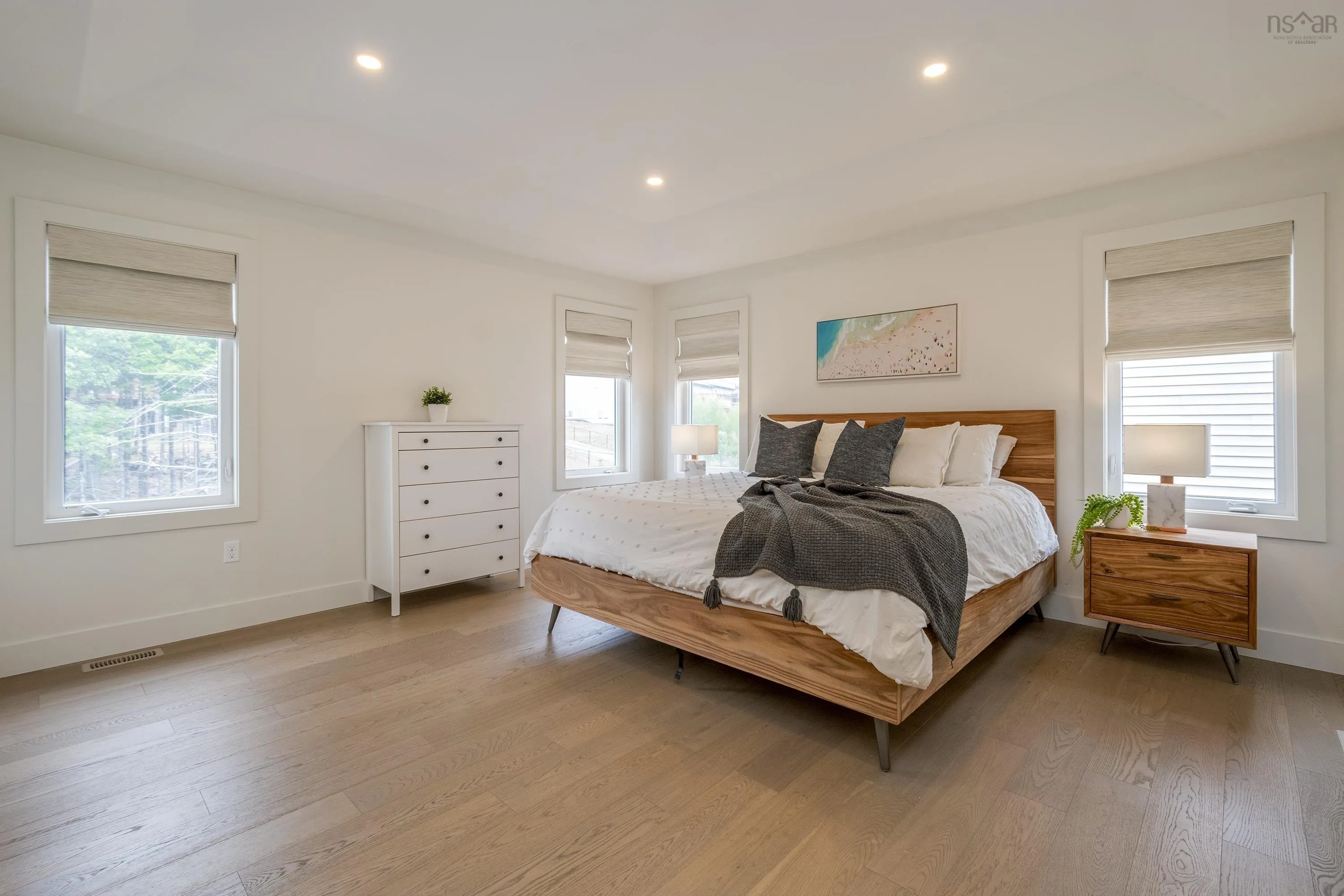 77 Bristolton Avenue, Bedford, NS B4B 0Z4, 4 Bedrooms Bedrooms, ,4 BathroomsBathrooms,Residential,For Sale,Bristolton,202520594