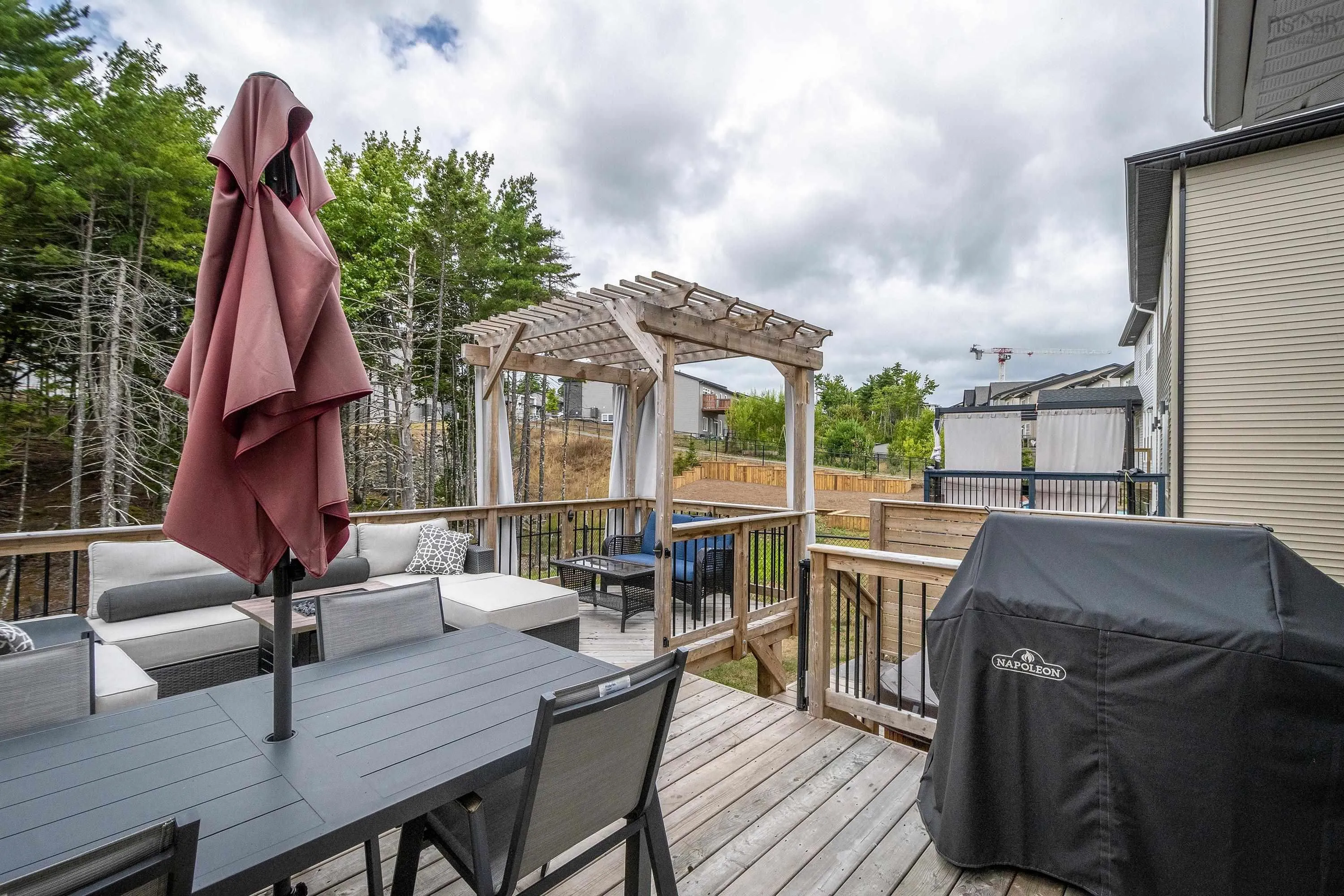 77 Bristolton Avenue, Bedford, NS B4B 0Z4, 4 Bedrooms Bedrooms, ,4 BathroomsBathrooms,Residential,For Sale,Bristolton,202520594