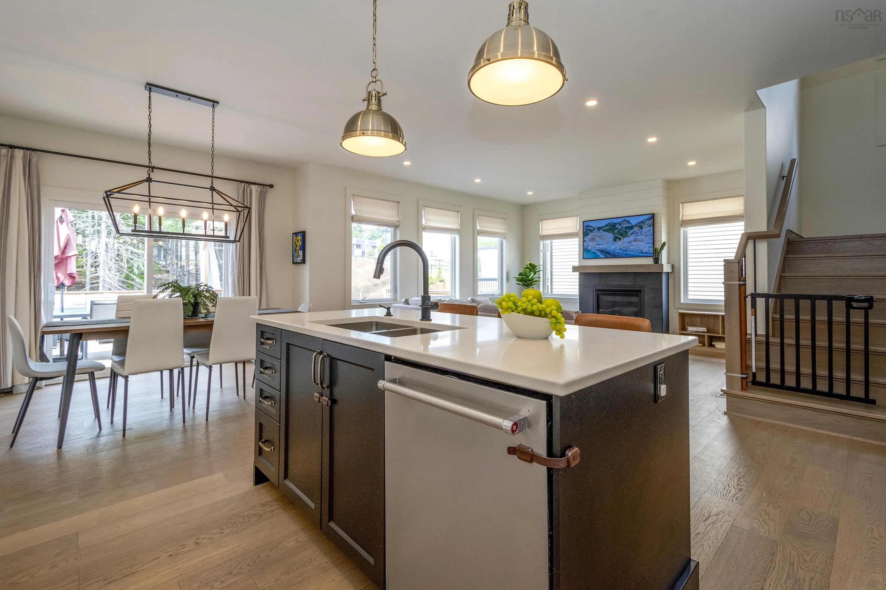 77 Bristolton Avenue, Bedford, NS B4B 0Z4, 4 Bedrooms Bedrooms, ,4 BathroomsBathrooms,Residential,For Sale,Bristolton,202520594