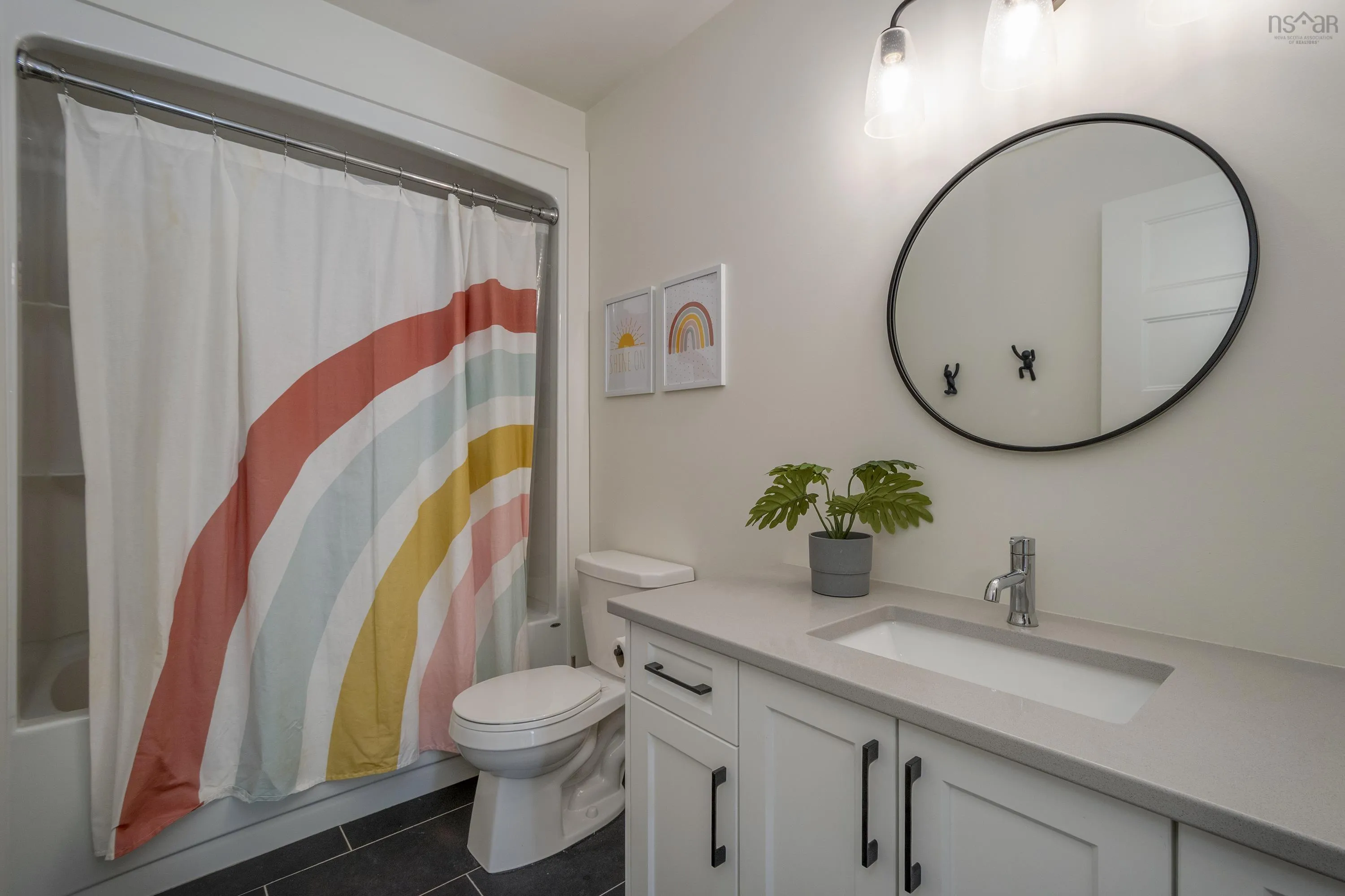 77 Bristolton Avenue, Bedford, NS B4B 0Z4, 4 Bedrooms Bedrooms, ,4 BathroomsBathrooms,Residential,For Sale,Bristolton,202520594