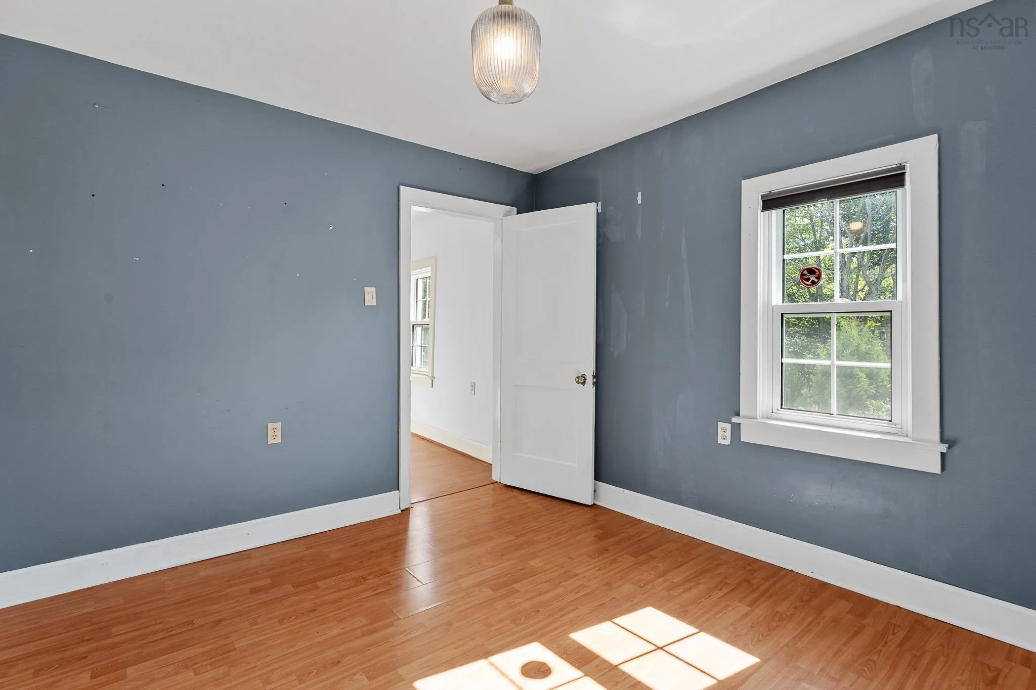 8 Emmerson Street, Bedford, NS B4A 1V7, 4 Bedrooms Bedrooms, ,2 BathroomsBathrooms,Residential,For Sale,Emmerson,202522499