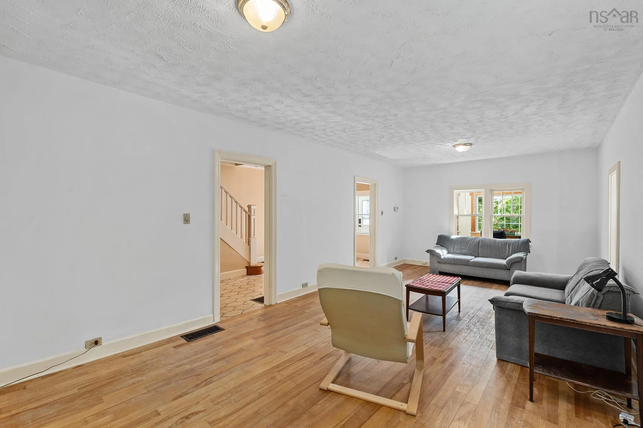 8 Emmerson Street, Bedford, NS B4A 1V7, 4 Bedrooms Bedrooms, ,2 BathroomsBathrooms,Residential,For Sale,Emmerson,202522499