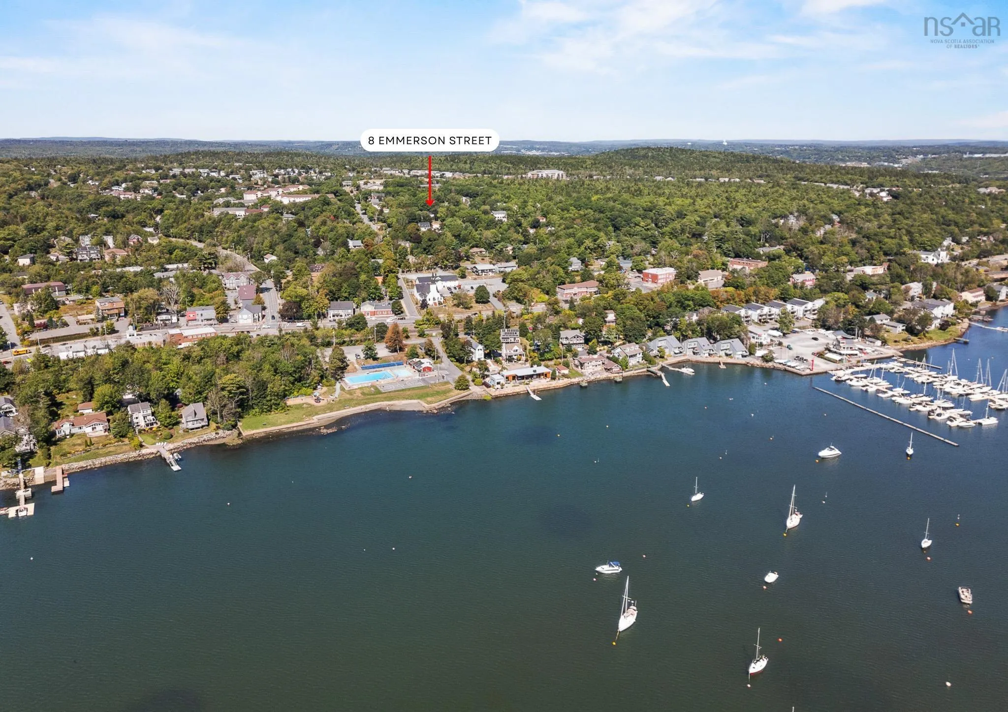 8 Emmerson Street, Bedford, NS B4A 1V7, 4 Bedrooms Bedrooms, ,2 BathroomsBathrooms,Residential,For Sale,Emmerson,202522499