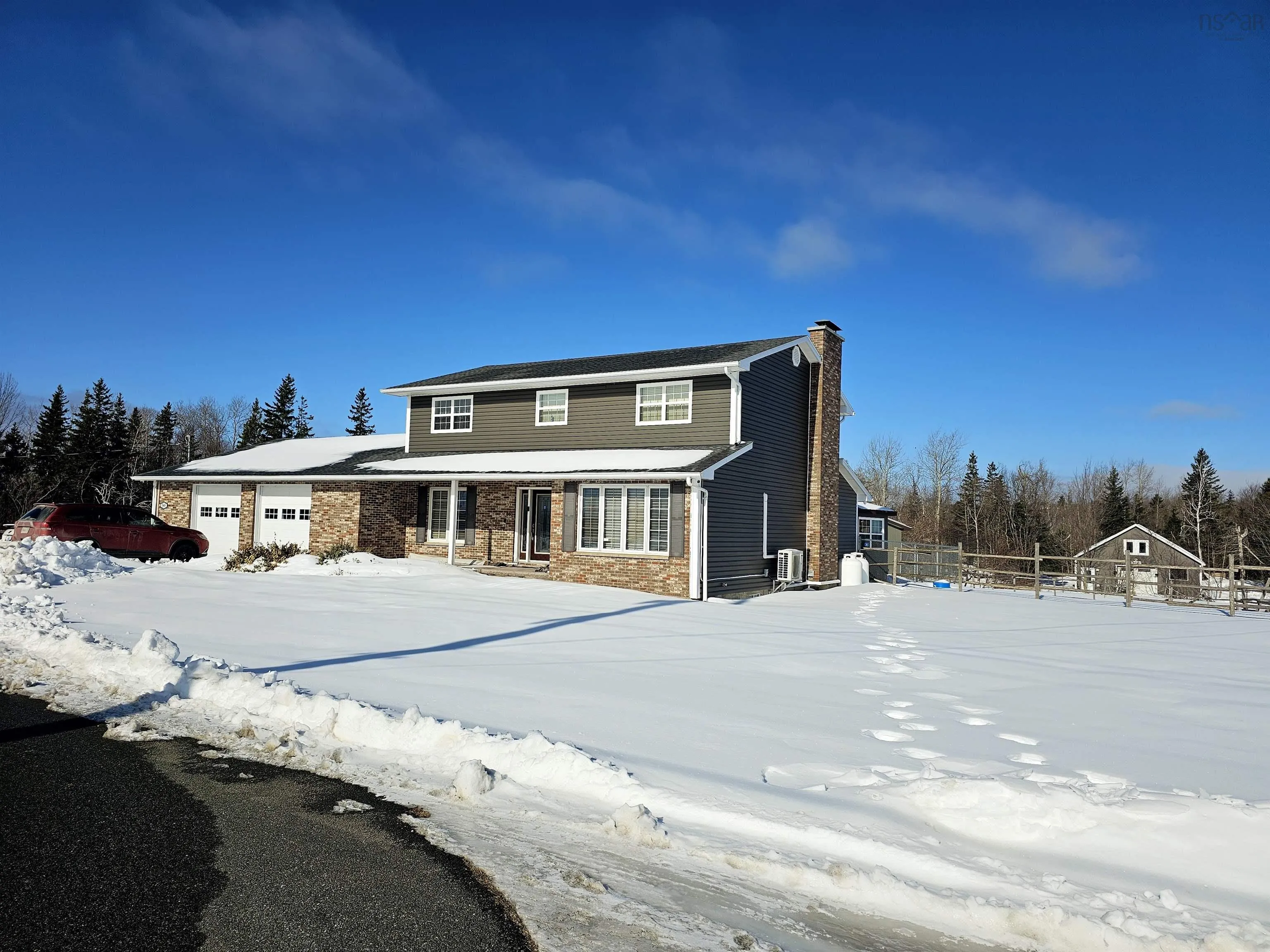 568 Seaview Drive, Upper North Sydney, NS B2A 3N8, 6 Bedrooms Bedrooms, ,4 BathroomsBathrooms,Residential,For Sale,Seaview,202521239