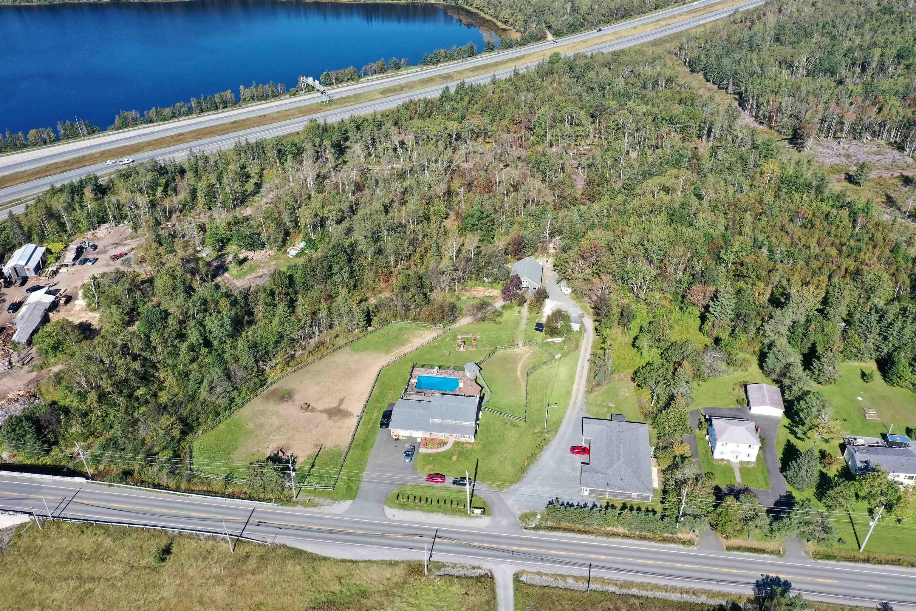 568 Seaview Drive, Upper North Sydney, NS B2A 3N8, 6 Bedrooms Bedrooms, ,4 BathroomsBathrooms,Residential,For Sale,Seaview,202521239
