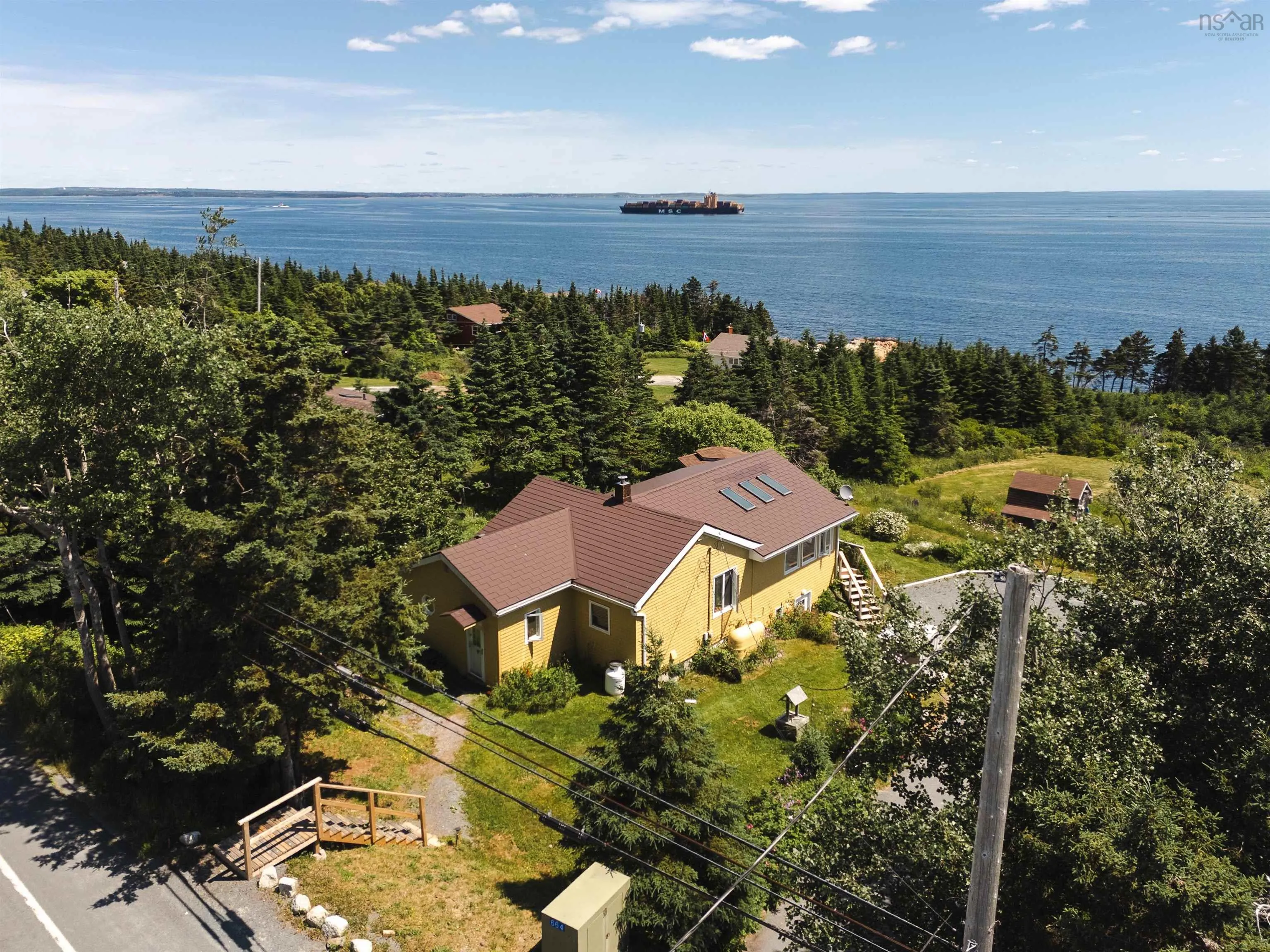 664 Ketch Harbour Road, Portuguese Cove, NS B3V 1K2, 2 Bedrooms Bedrooms, ,2 BathroomsBathrooms,Residential,For Sale,Ketch Harbour,202516038