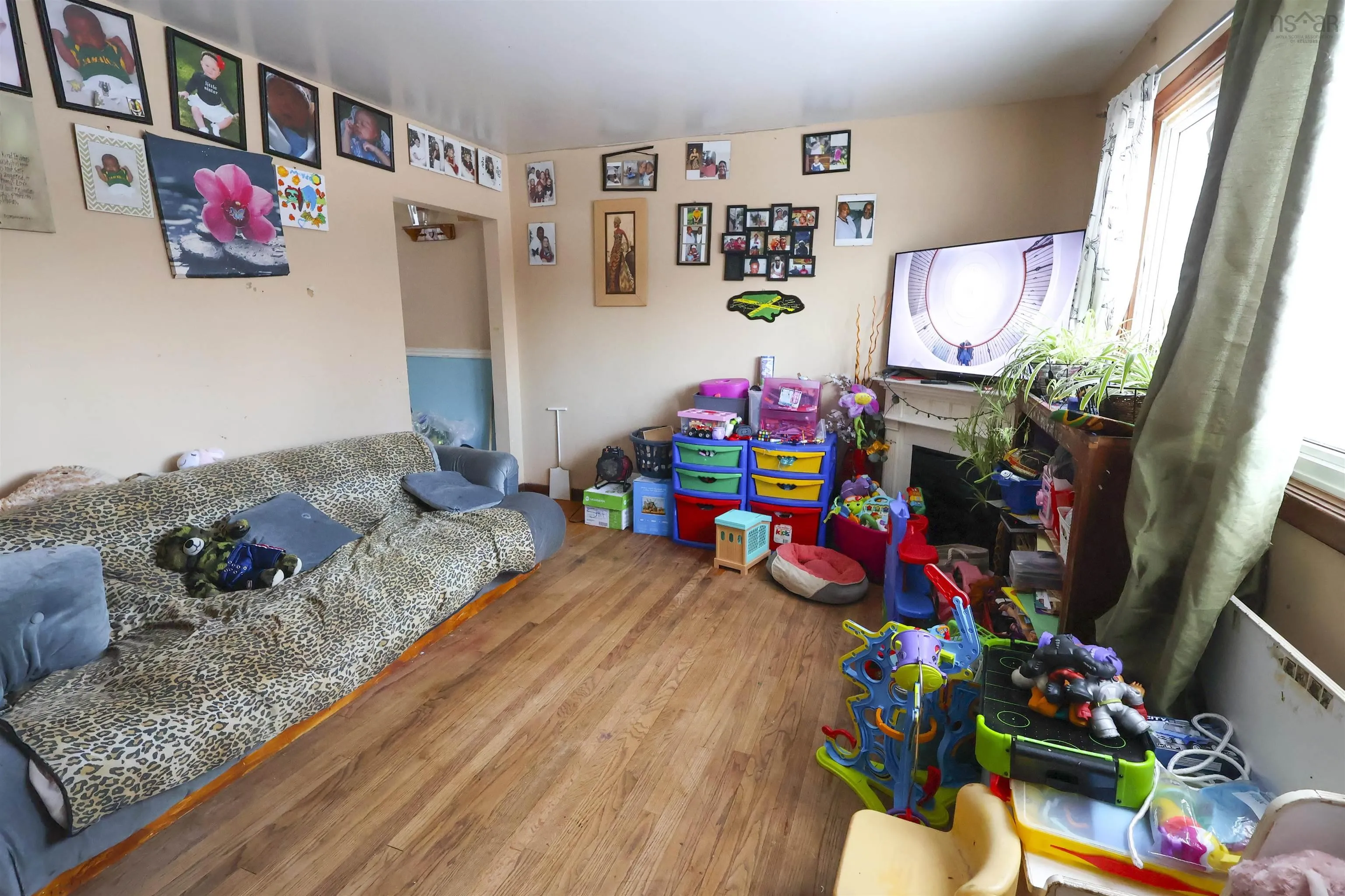 112 School Street, Kentville Ns B4n 2p9, 4 Bedrooms Bedrooms, ,Residential Income,For Sale,School,202501348