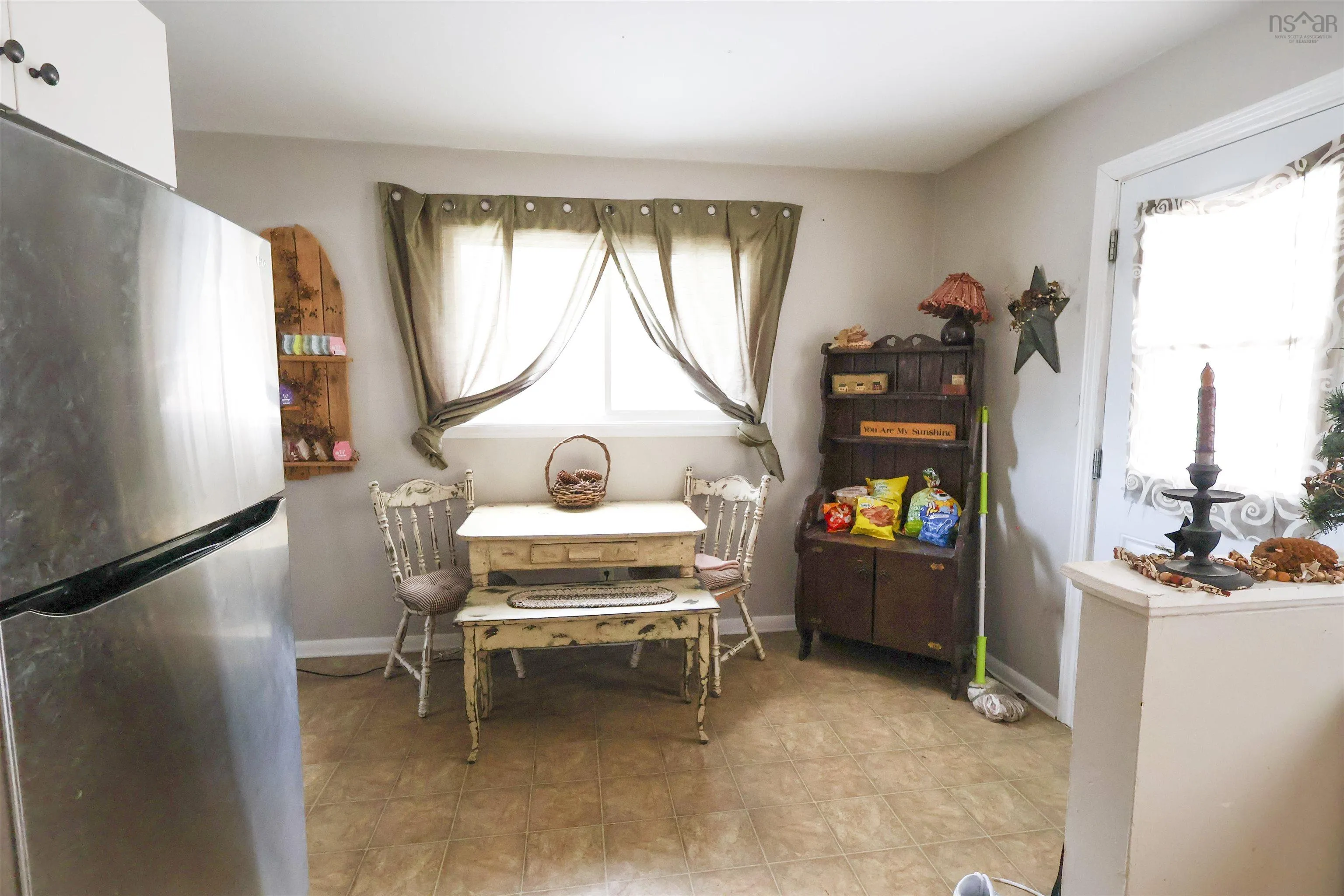 112 School Street, Kentville Ns B4n 2p9, 4 Bedrooms Bedrooms, ,Residential Income,For Sale,School,202501348