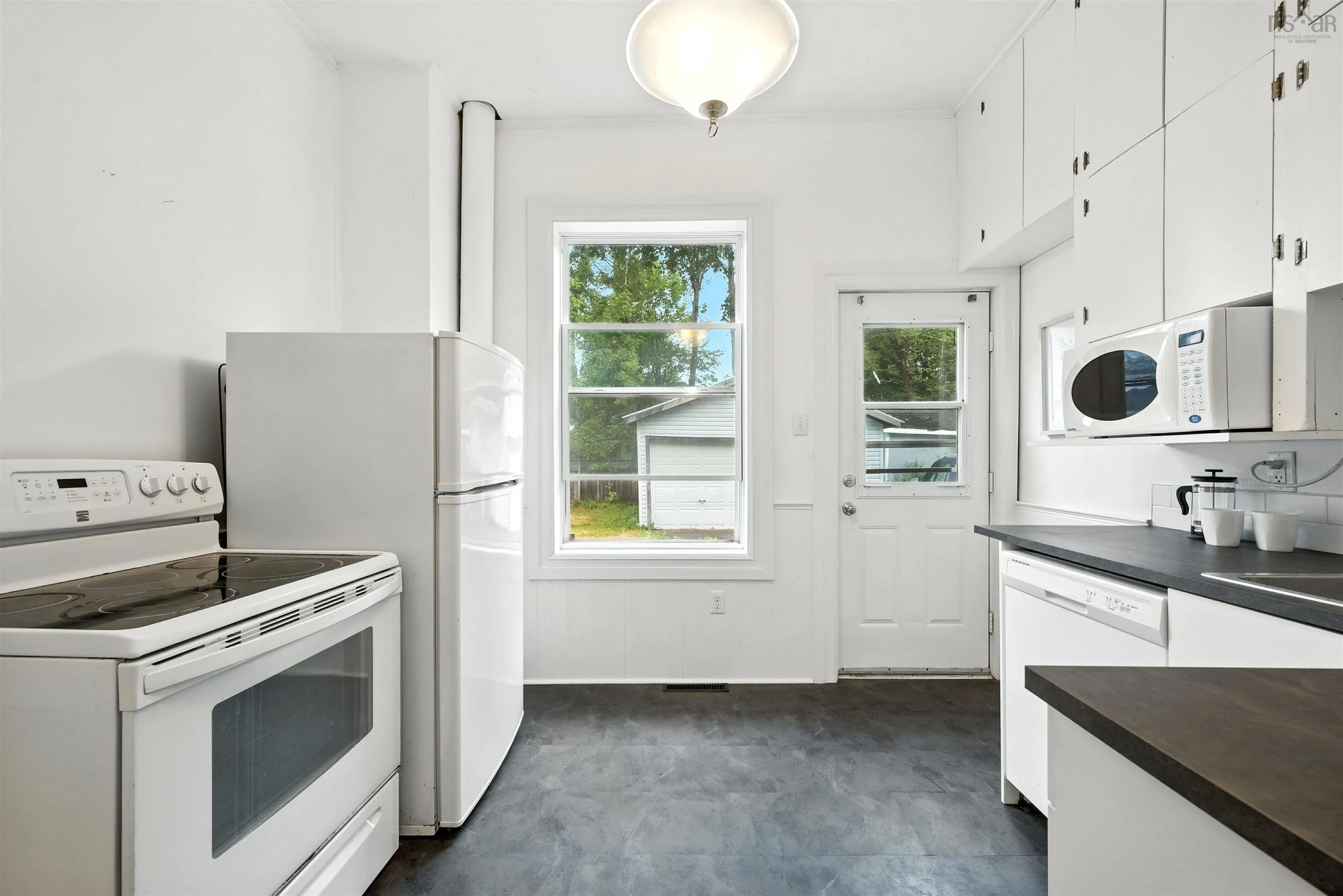 6265 Summit Street, Halifax, NS B3L 1R6, 4 Bedrooms Bedrooms, ,2 BathroomsBathrooms,Residential,For Sale,Summit,202520882