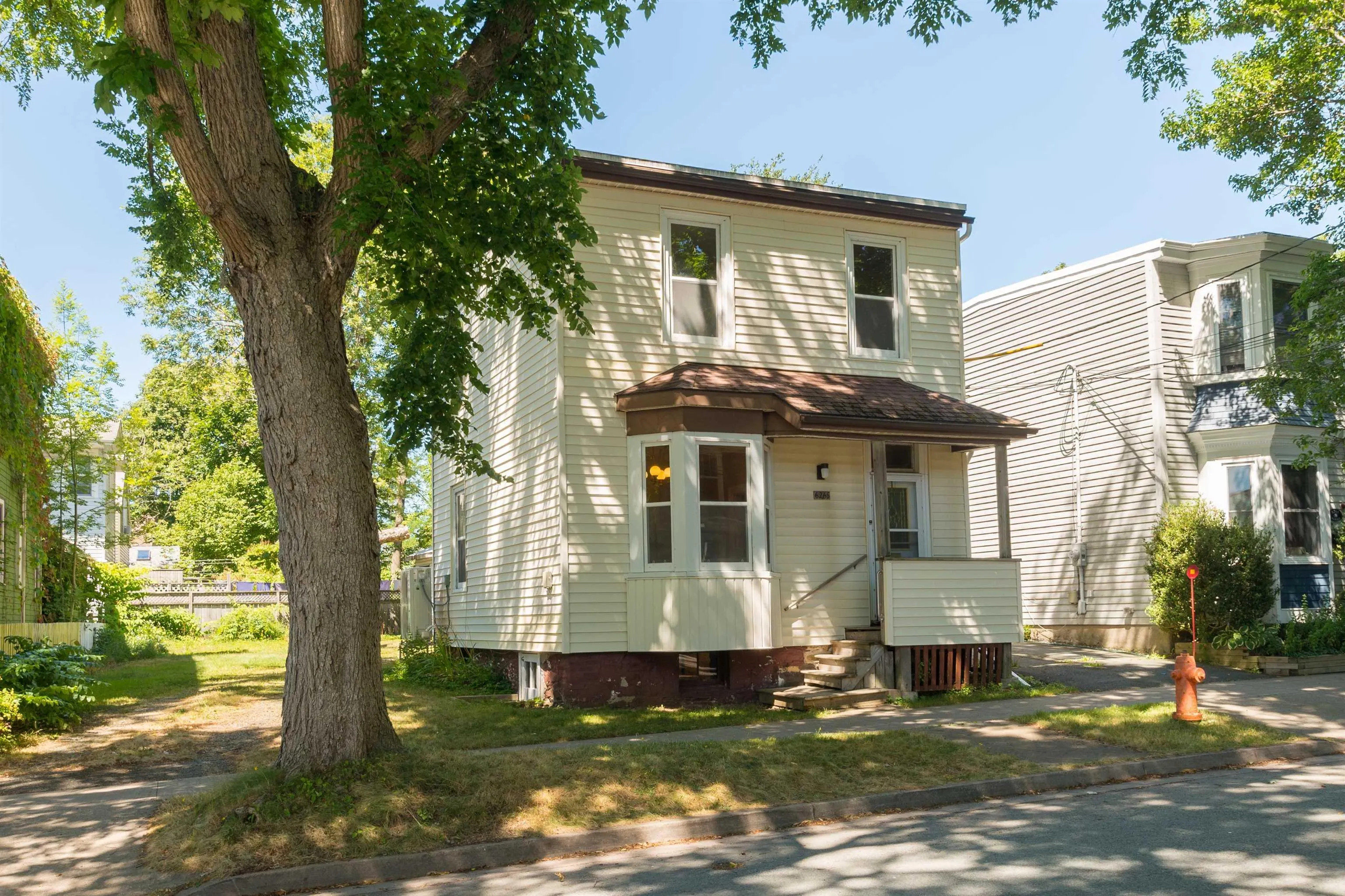 6265 Summit Street, Halifax, NS B3L 1R6, 4 Bedrooms Bedrooms, ,2 BathroomsBathrooms,Residential,For Sale,Summit,202520882