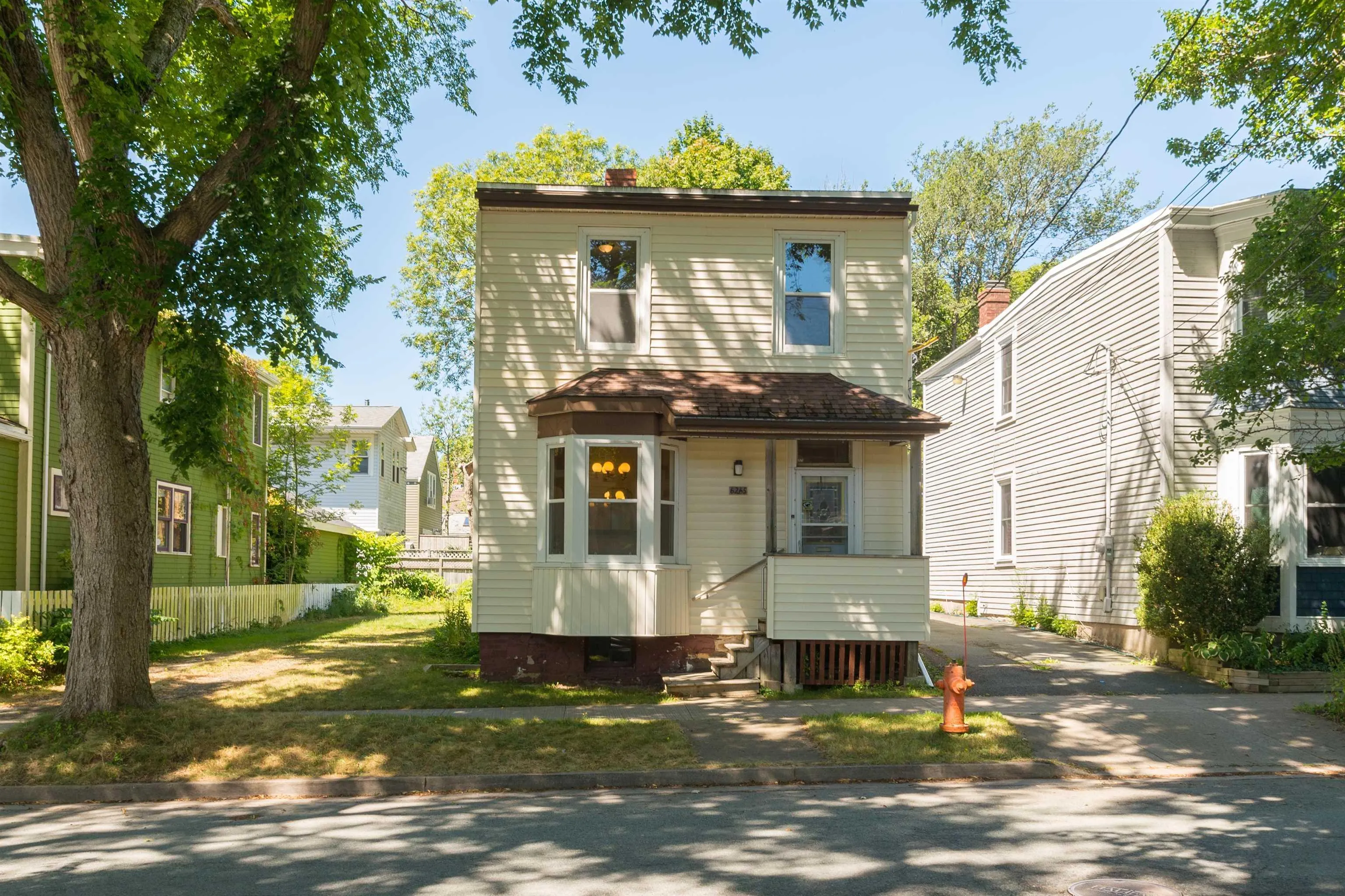 6265 Summit Street, Halifax, NS B3L 1R6, 4 Bedrooms Bedrooms, ,2 BathroomsBathrooms,Residential,For Sale,Summit,202520882