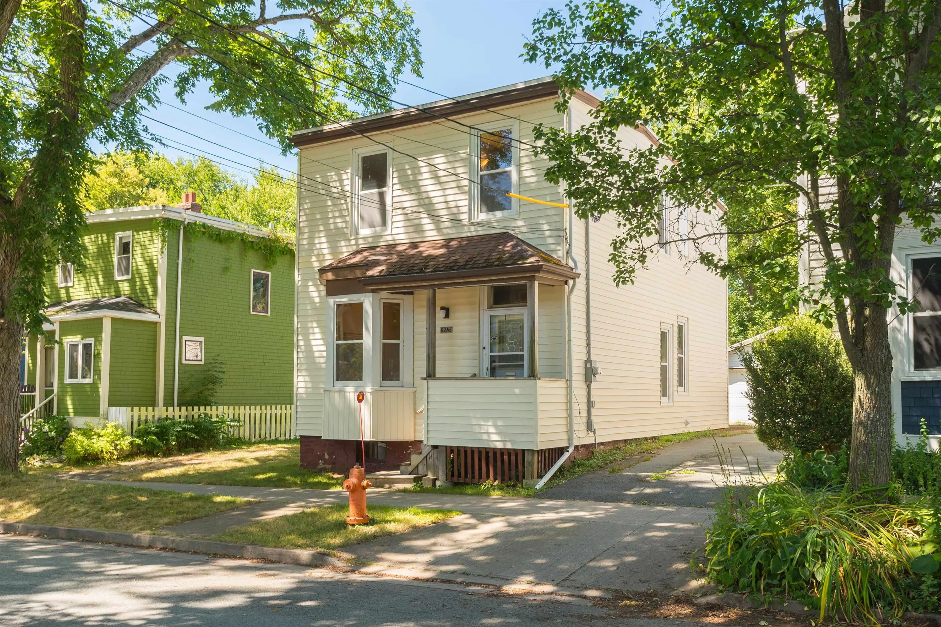 6265 Summit Street, Halifax, NS B3L 1R6, 4 Bedrooms Bedrooms, ,2 BathroomsBathrooms,Residential,For Sale,Summit,202520882