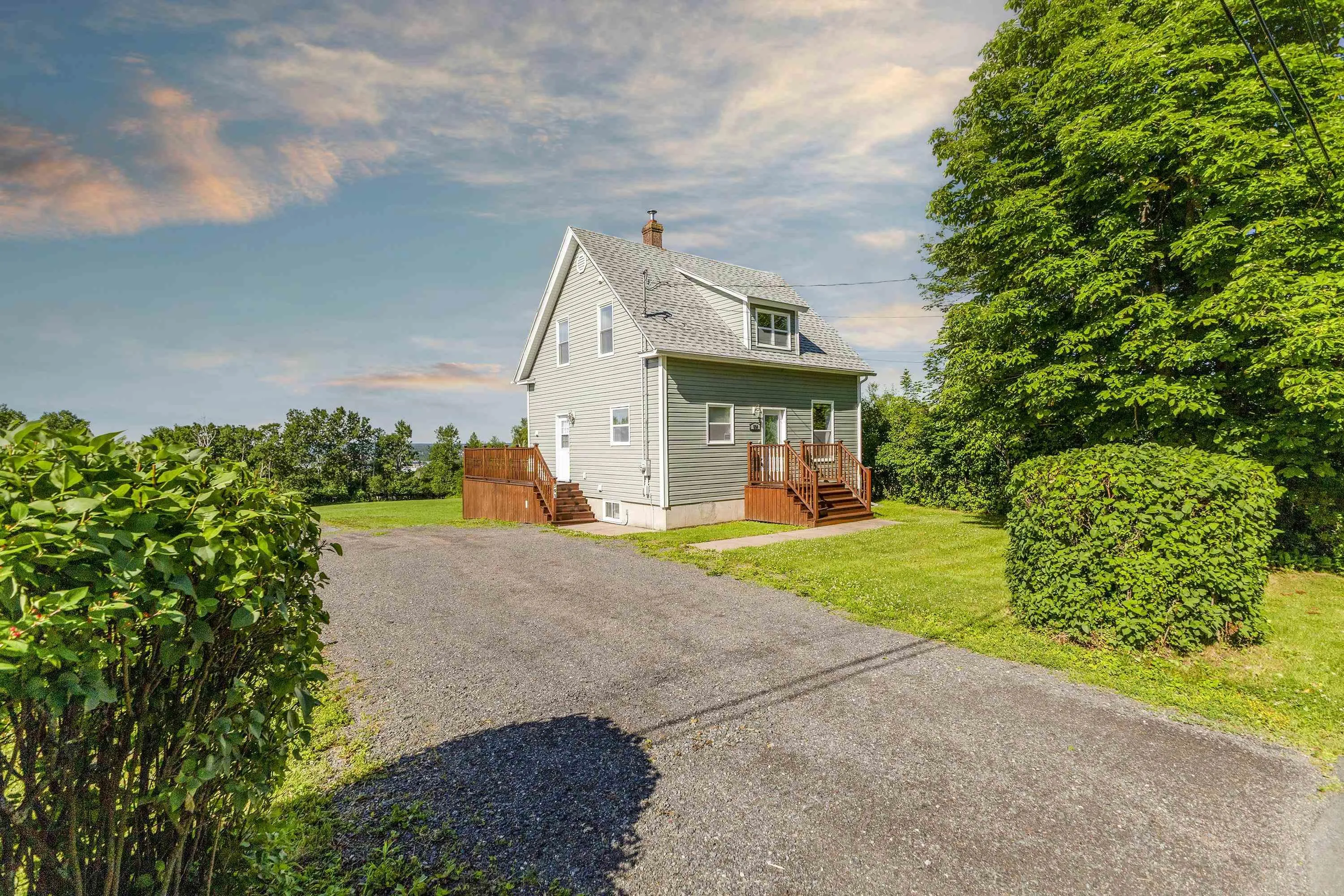 591 Lorne Street, New Glasgow, NS B2H 4L4, 3 Bedrooms Bedrooms, ,3 BathroomsBathrooms,Residential,For Sale,Lorne,202517573
