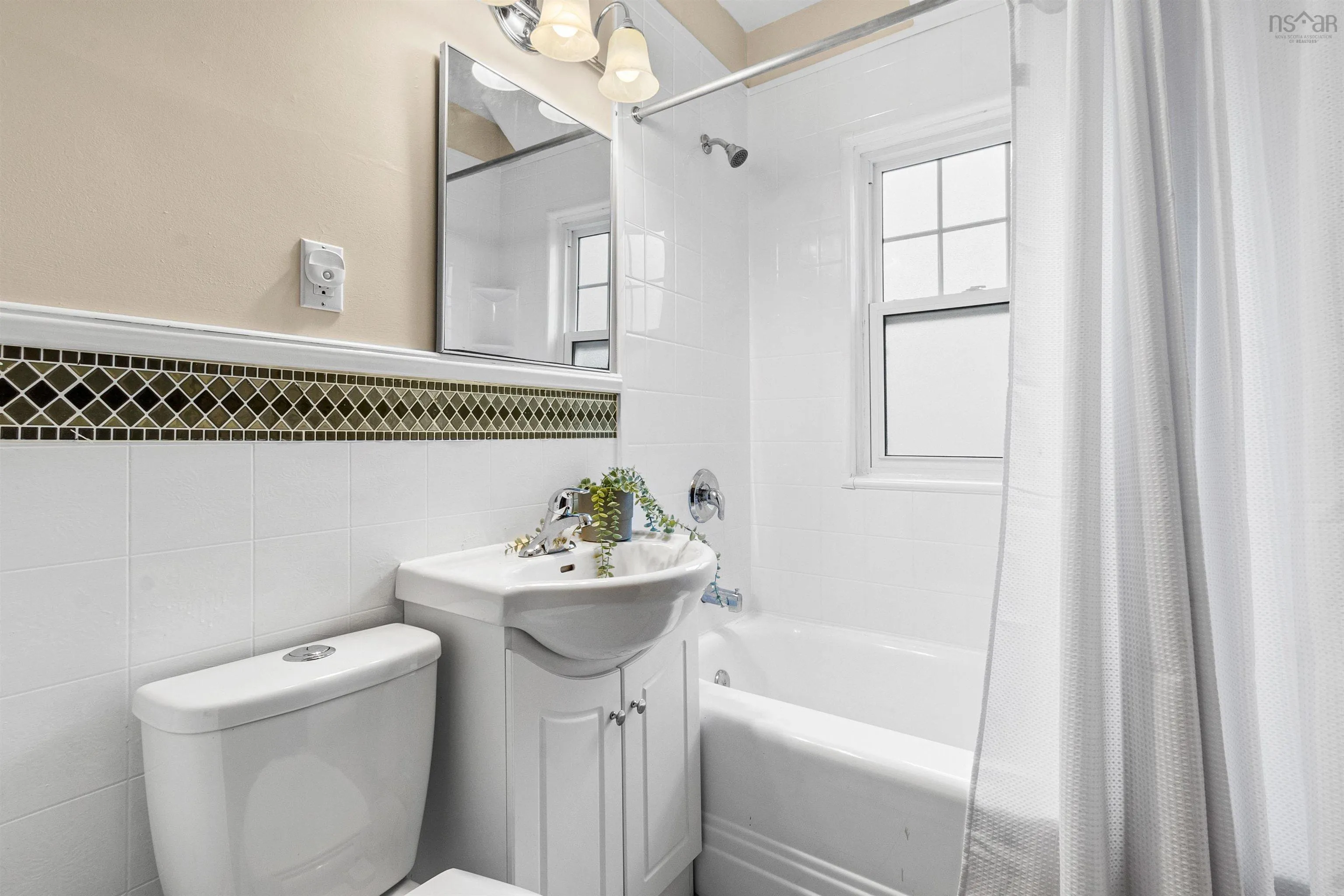 5791 Southwood Drive, Halifax, NS B3H 1E6, 4 Bedrooms Bedrooms, ,2 BathroomsBathrooms,Residential,For Sale,Southwood,202524466