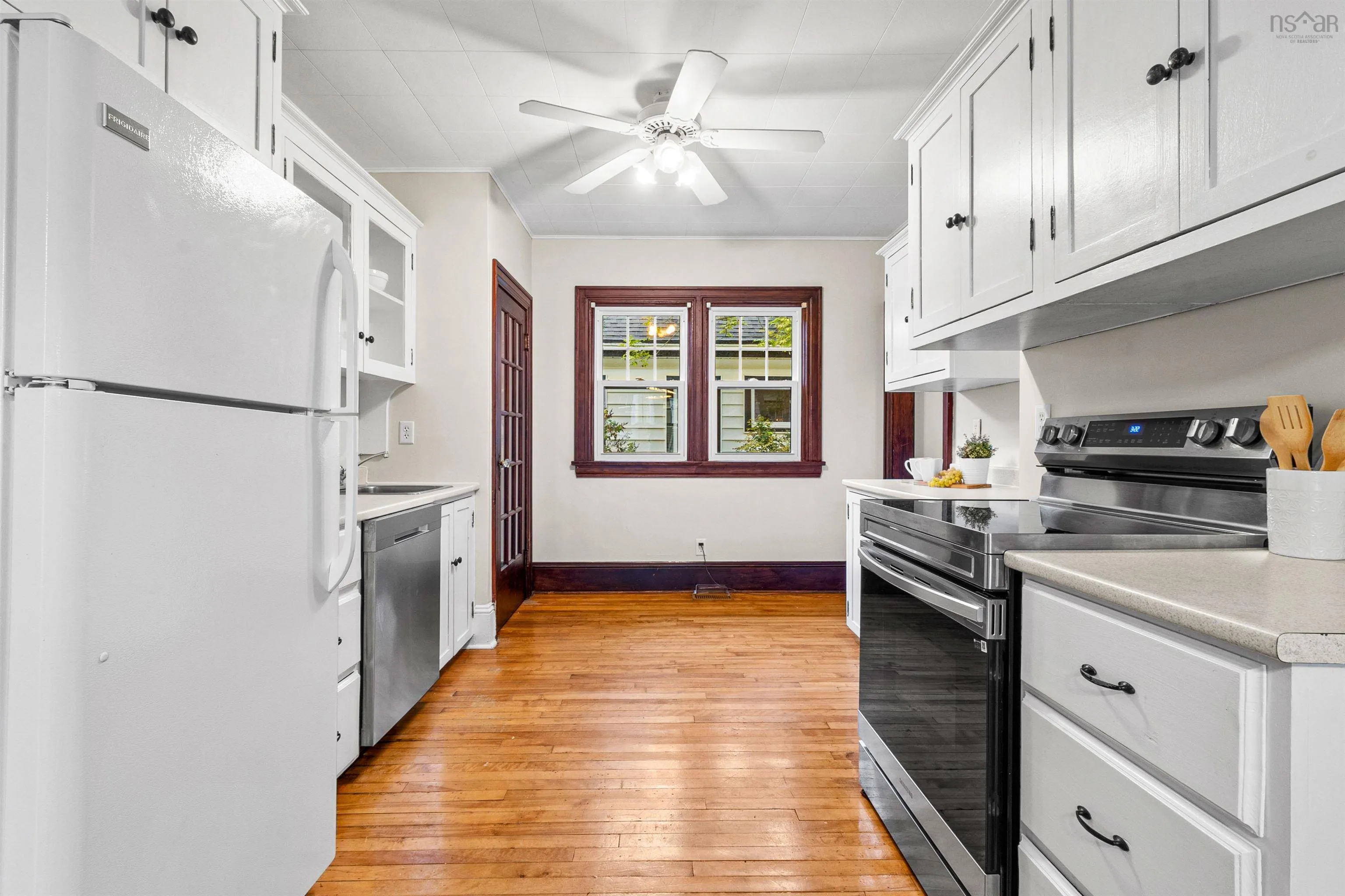 5791 Southwood Drive, Halifax, NS B3H 1E6, 4 Bedrooms Bedrooms, ,2 BathroomsBathrooms,Residential,For Sale,Southwood,202524466