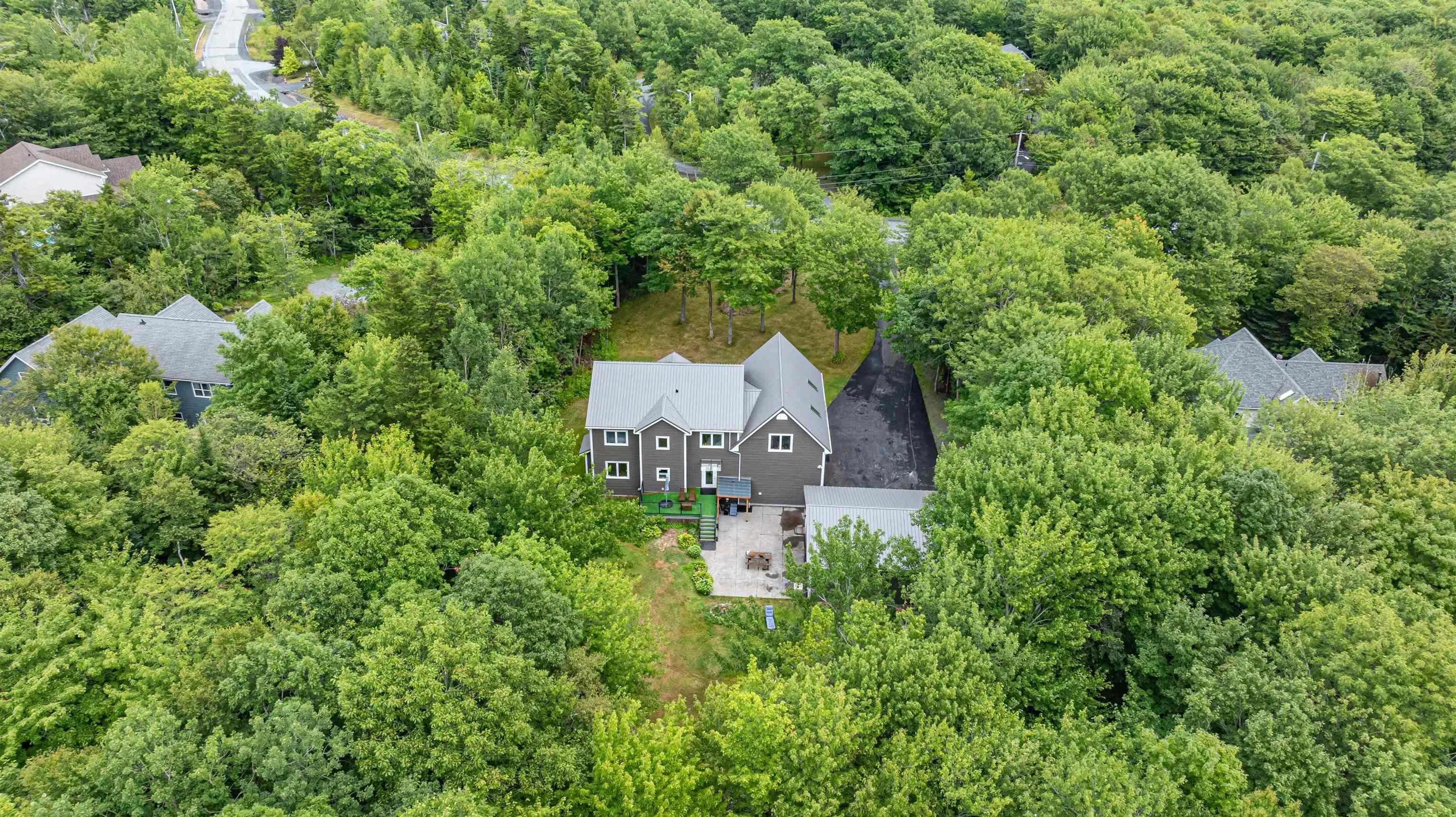 118 Stone Mount Drive, Lower Sackville, NS B4C 4A2, 6 Bedrooms Bedrooms, ,4 BathroomsBathrooms,Residential,For Sale,Stone Mount,202519610
