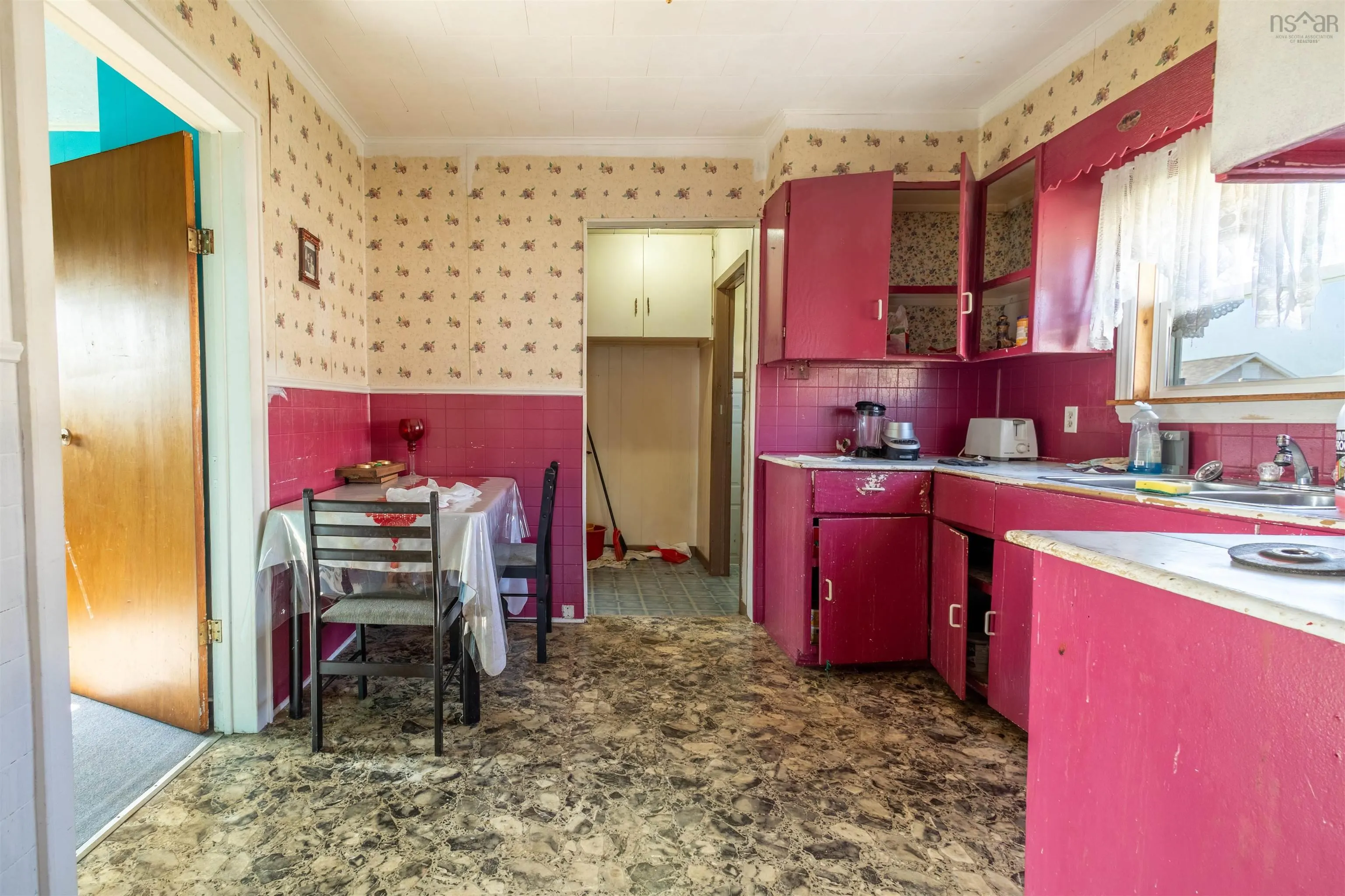 32 Wadman Street, Glace Bay, NS B1A 1S3, 3 Bedrooms Bedrooms, ,1 BathroomBathrooms,Residential,For Sale,Wadman,202520298