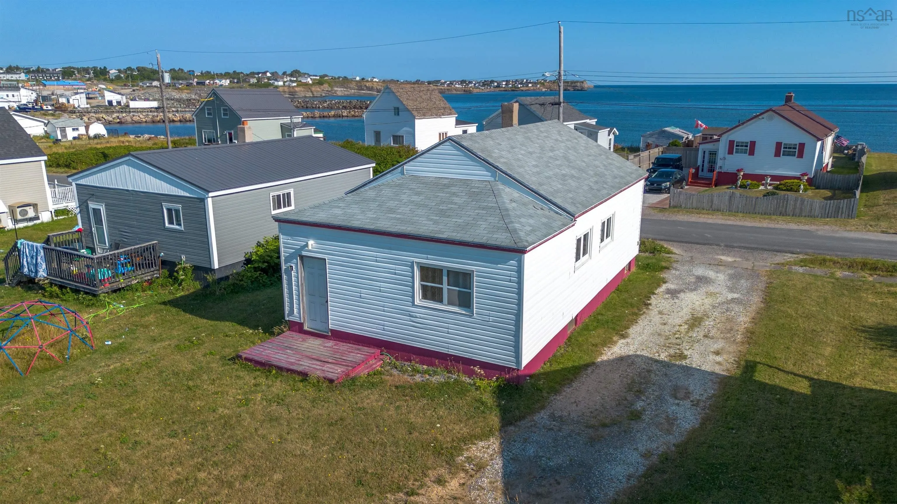 32 Wadman Street, Glace Bay, NS B1A 1S3, 3 Bedrooms Bedrooms, ,1 BathroomBathrooms,Residential,For Sale,Wadman,202520298