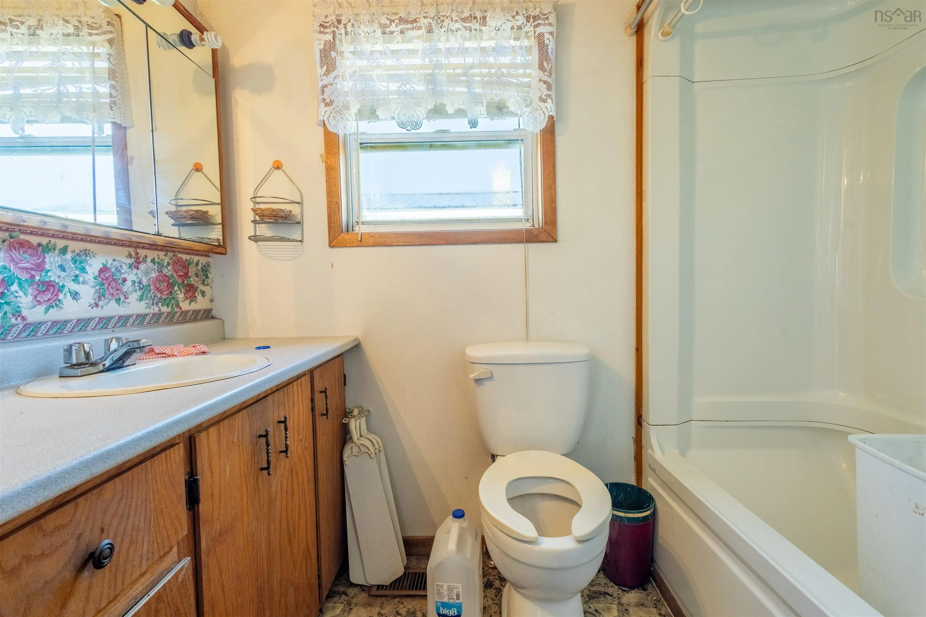 32 Wadman Street, Glace Bay, NS B1A 1S3, 3 Bedrooms Bedrooms, ,1 BathroomBathrooms,Residential,For Sale,Wadman,202520298