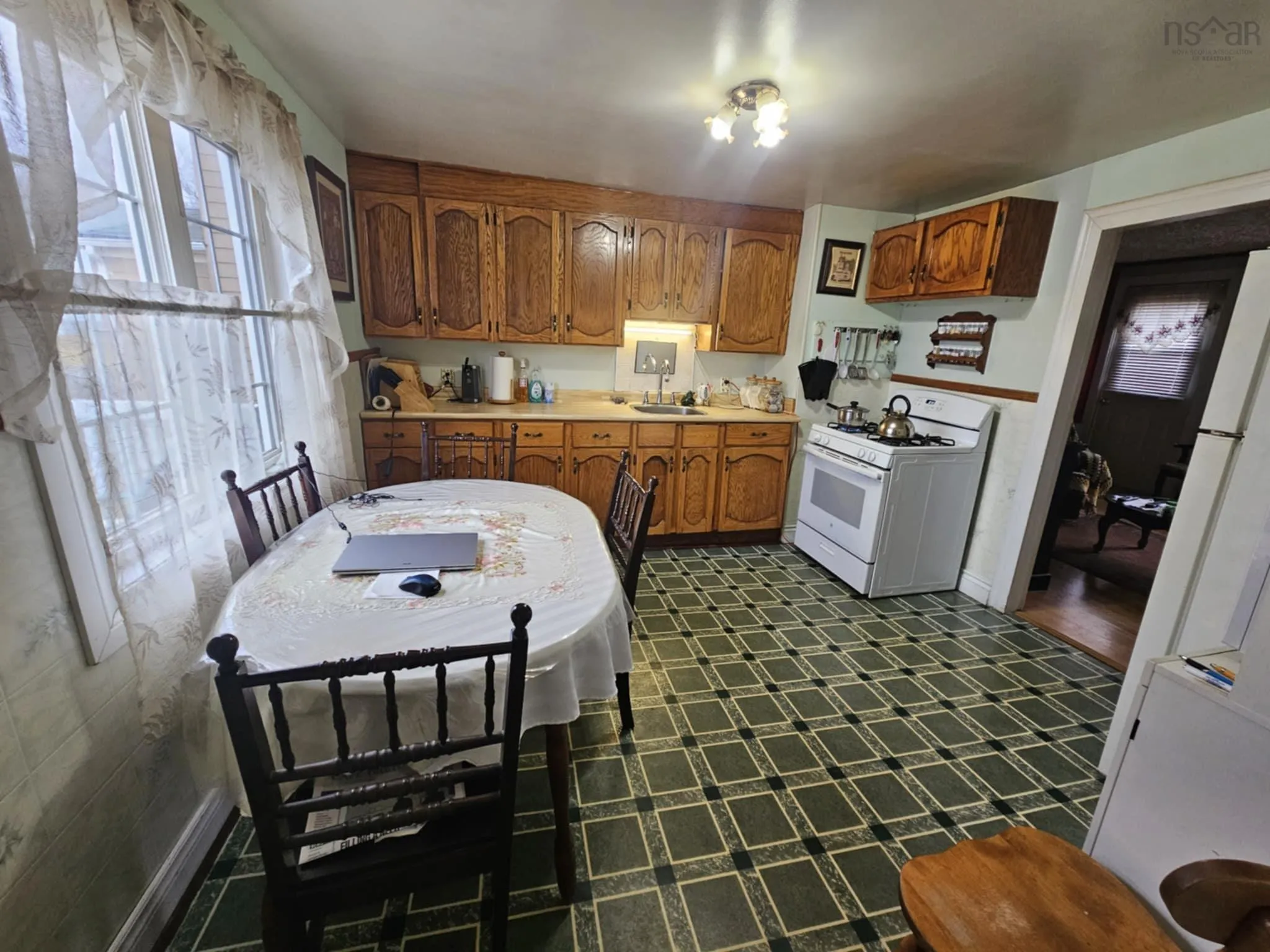 815 Upper Prince Street, Sydney Ns B1p 5n4, 2 Bedrooms Bedrooms, ,1 BathroomBathrooms,Residential,For Sale,Upper Prince,202504824