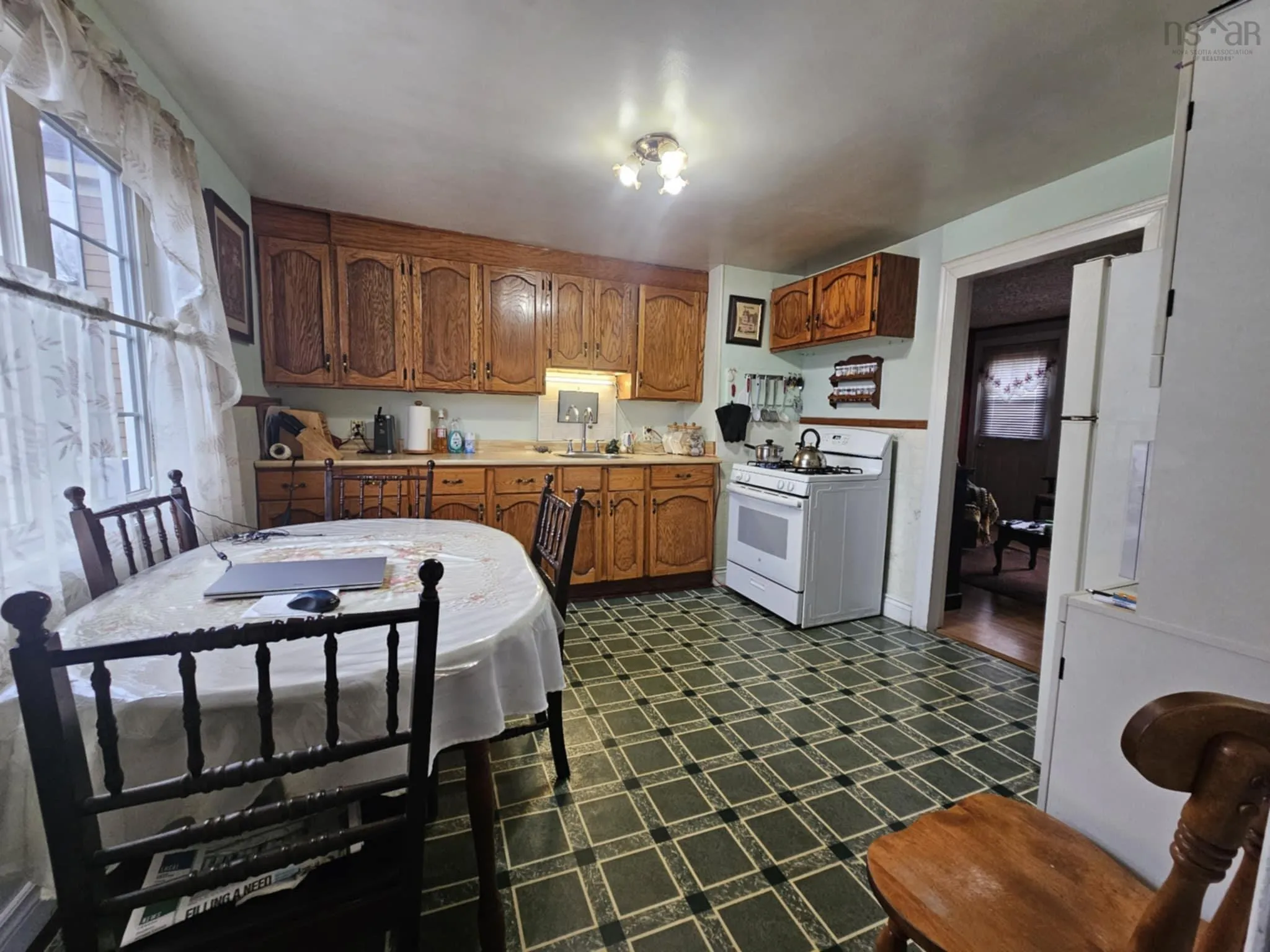 815 Upper Prince Street, Sydney Ns B1p 5n4, 2 Bedrooms Bedrooms, ,1 BathroomBathrooms,Residential,For Sale,Upper Prince,202504824